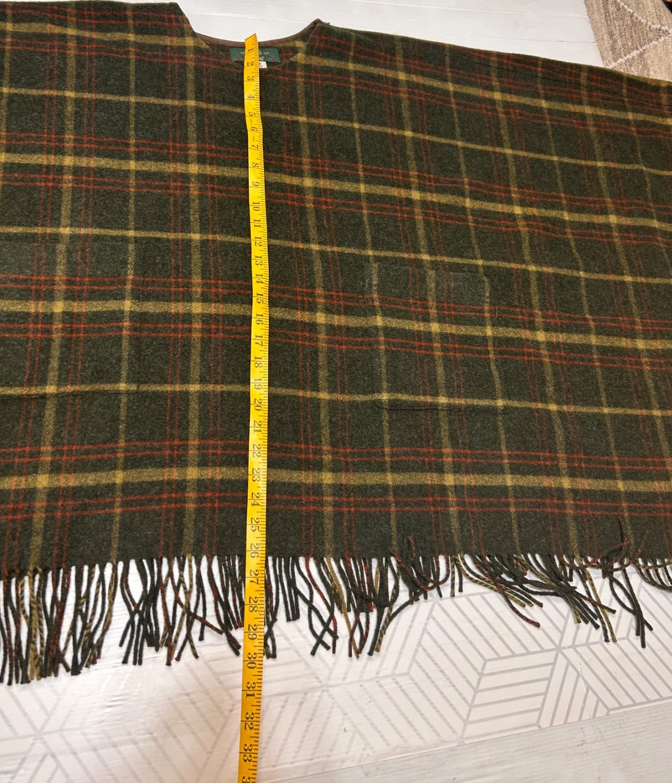 Vintage Orvis Jacket Womens M Tartan Wool Cape Poncho Pockets USA Celtic k - Thumbnail 6