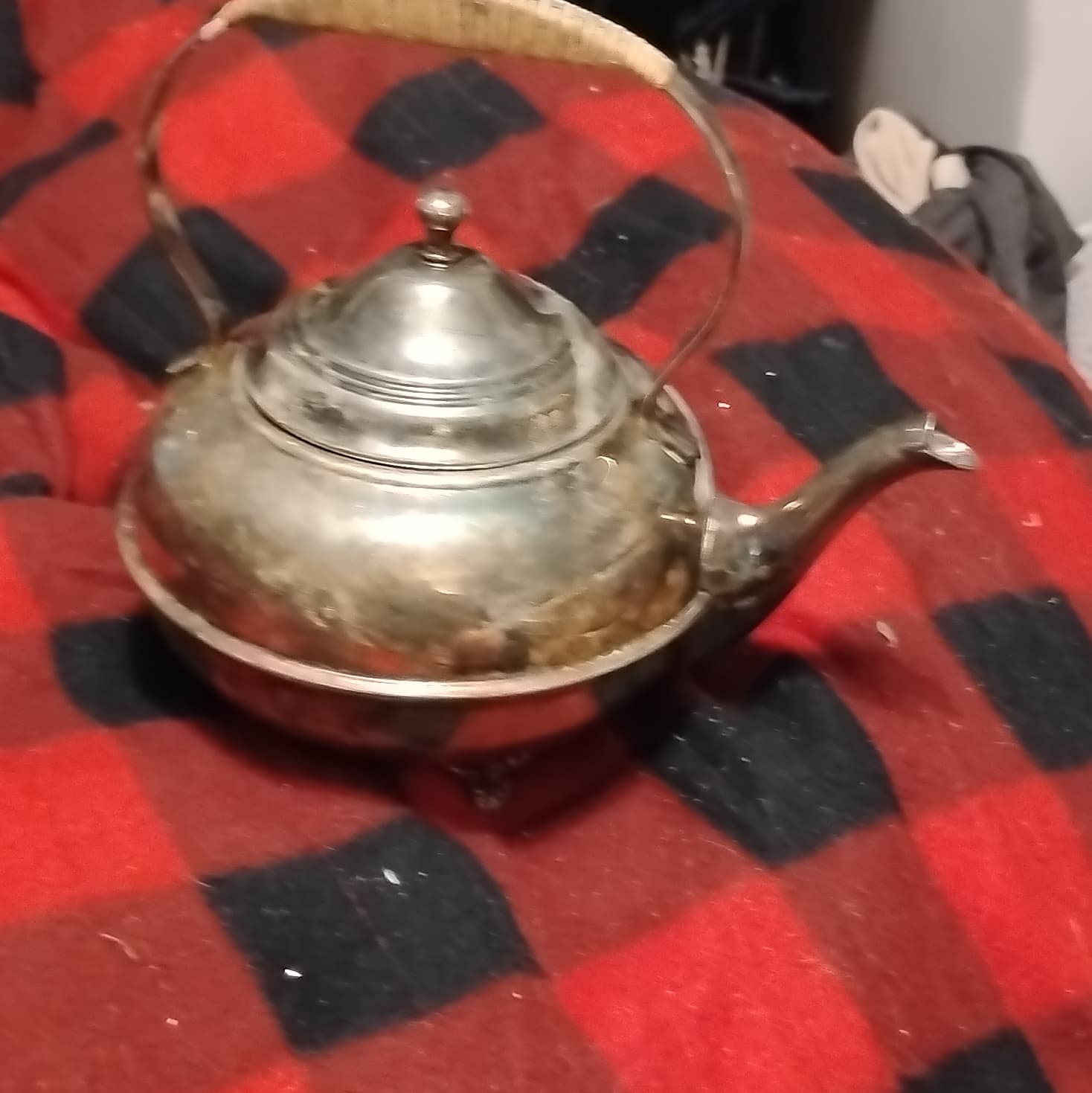 Vintage Silver Teapot with Wicker Handle - Thumbnail 3