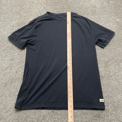 Vuori Shirt Mens Medium Black Performance Tee Athletic Casual Short Sleeve - Thumbnail 4