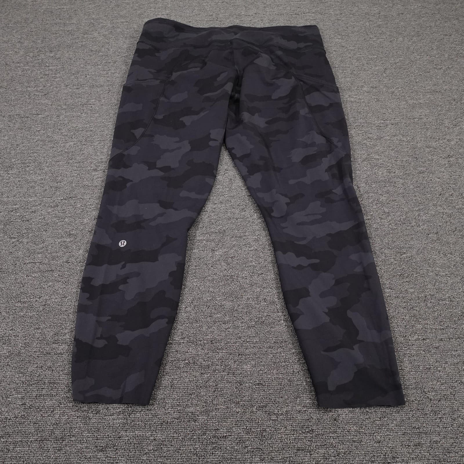 Lululemon Leggings Womens 16 Gray Camo High Rise Ankle Yoga Gym Athletic Pants - Thumbnail 2