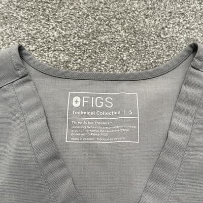 Figs Scrub Top Womens Small Technical Collection V Neck Pocket Medical Uniform - Thumbnail 3