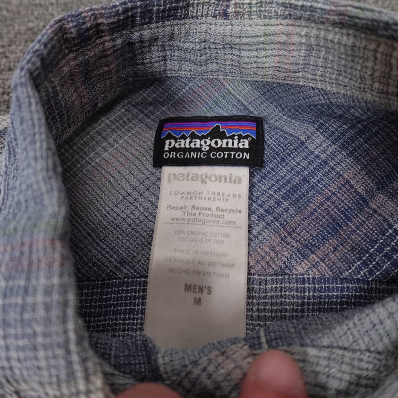 Patagonia Shirt Mens Medium Blue Plaid Organic Cotton Short Sleeve Button Up - Thumbnail 3