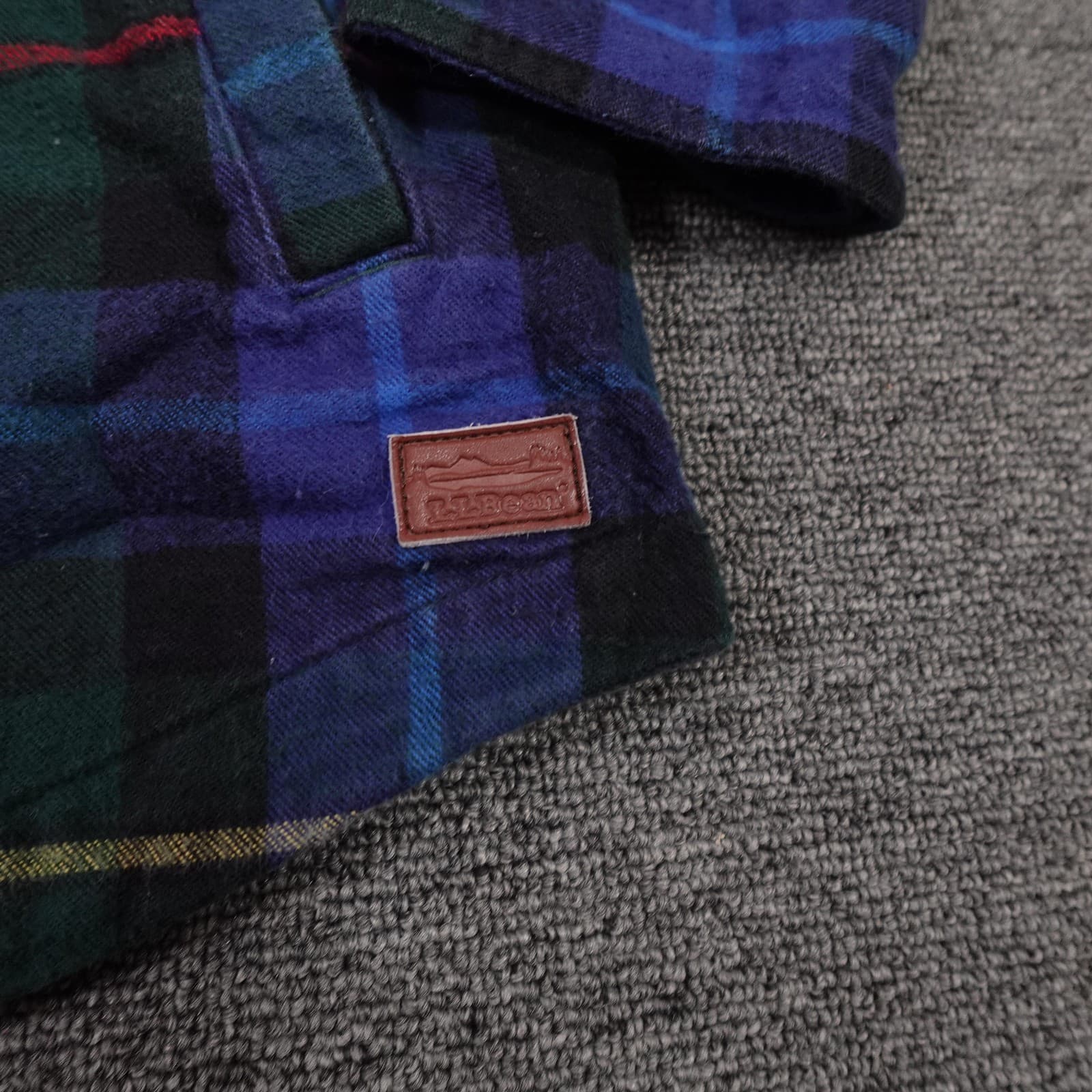 L.L.Bean Shirt Womens Small Blue Plaid Flannel Full Zip Hooded Shacket - Thumbnail 2