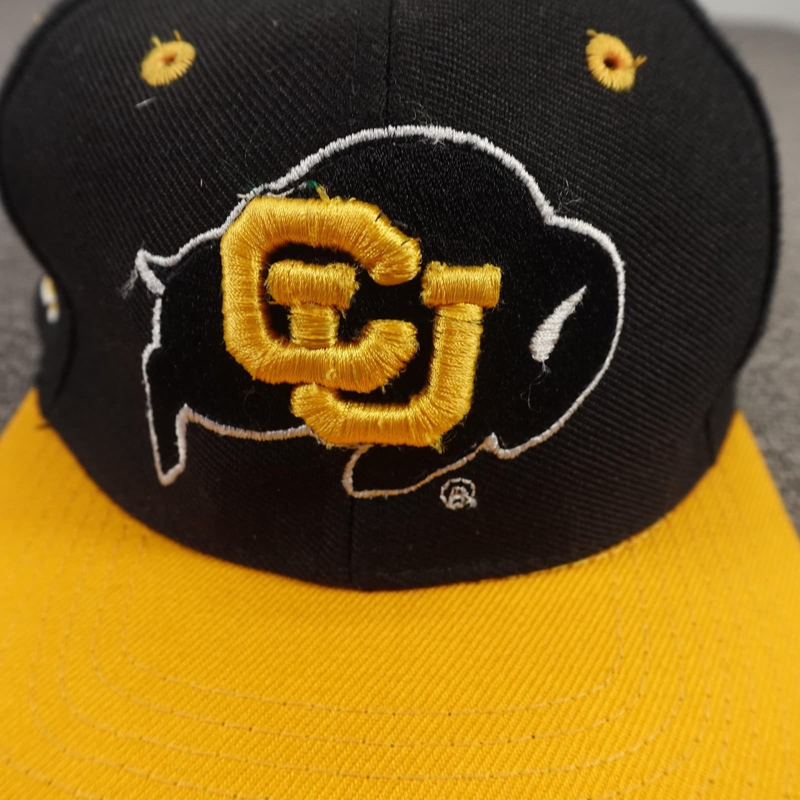 Vintage Colorado Buffaloes Hat Cap Fitted Mens 7 1/8 Black NCAA Football TOW - Thumbnail 2