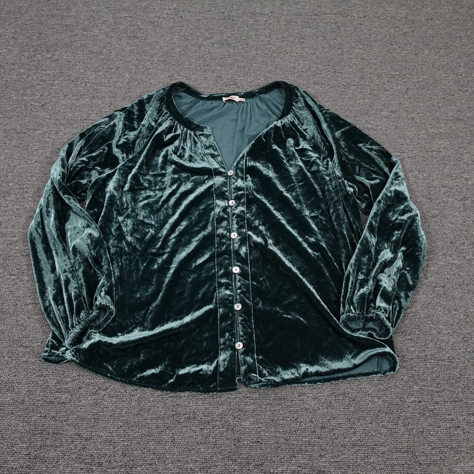 Faherty Blouse Womens Large Green Velvet Boho Goth Whimsigoth Cottagecore Button
