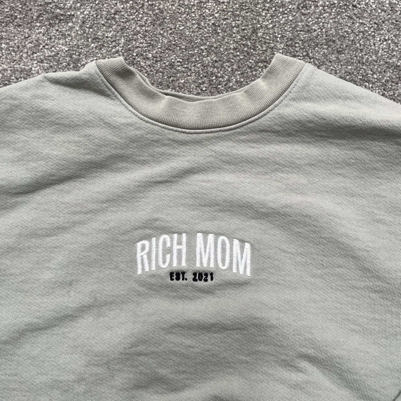 Rich Mom Sweatshirt Adult Medium Gray Sweater Crew Pullover Cotton Ladies - Thumbnail 2