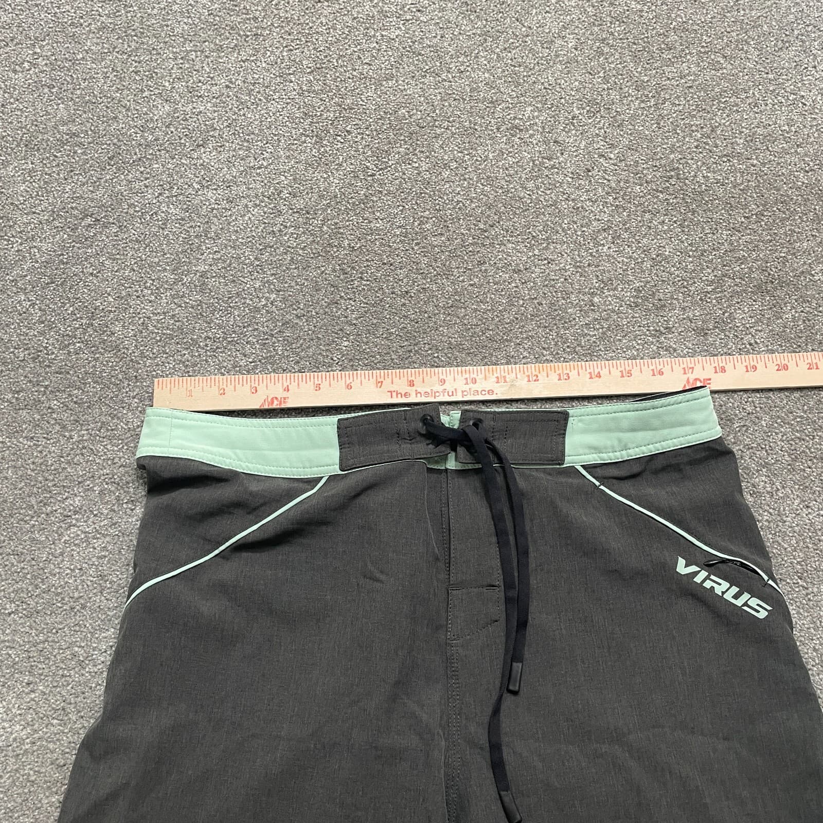 Virus Shorts Mens 34 Black Fit Performance Stretch Beach Board Swim Trunks 9 in - Thumbnail 5