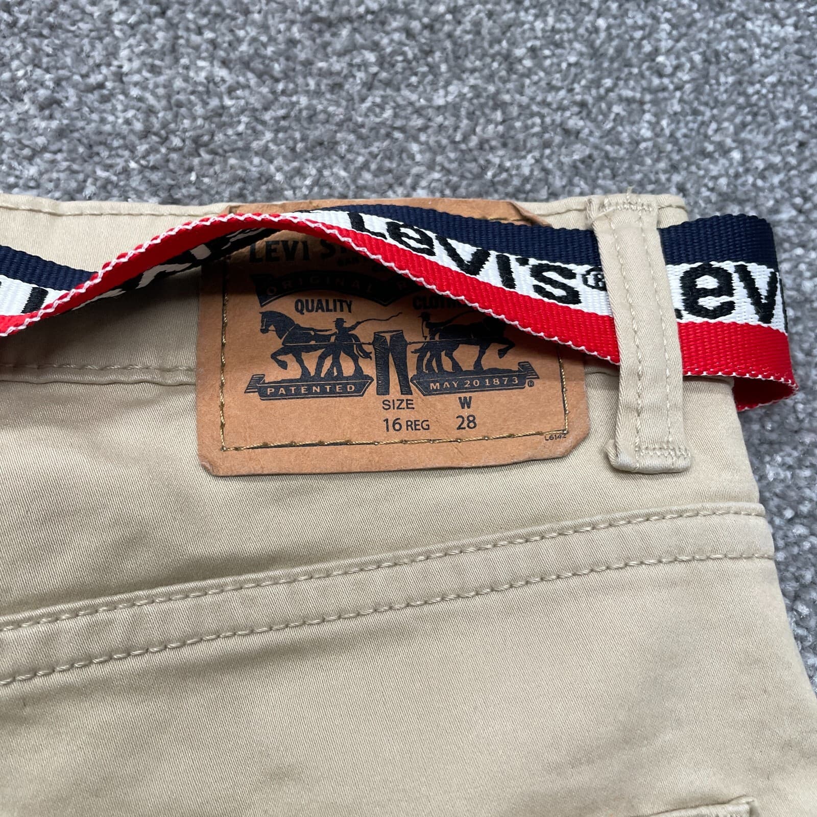 Levi's 511 Slim Shorts Boys 16 REG Tan Chino 5-Pocket with Branded Web Belt - Thumbnail 3