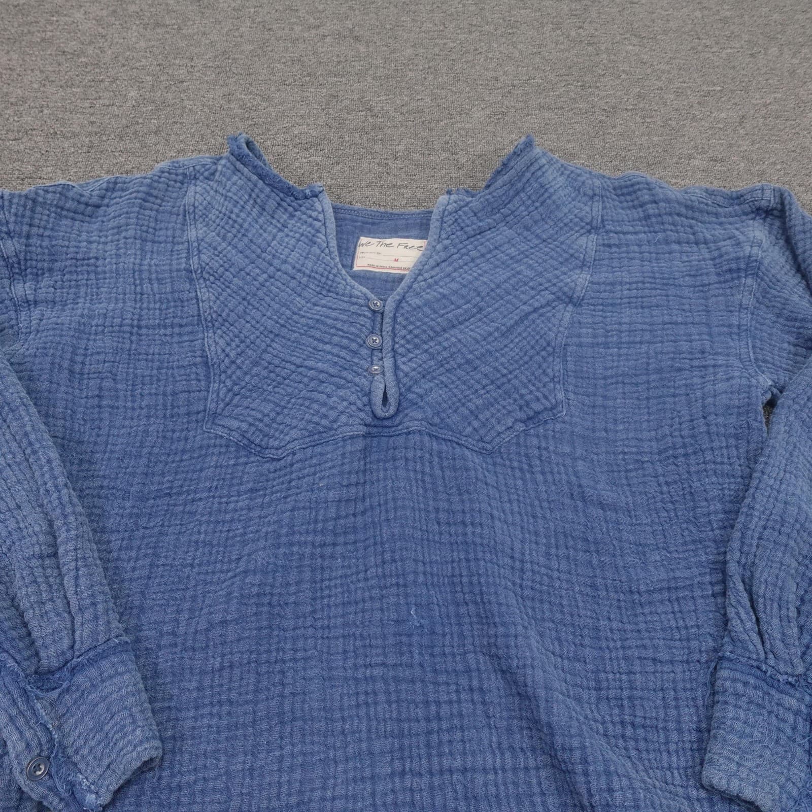 We The Free Blouse Womens Medium Blue Gauze Henley Tunic Top Long Sleeve - Thumbnail 2