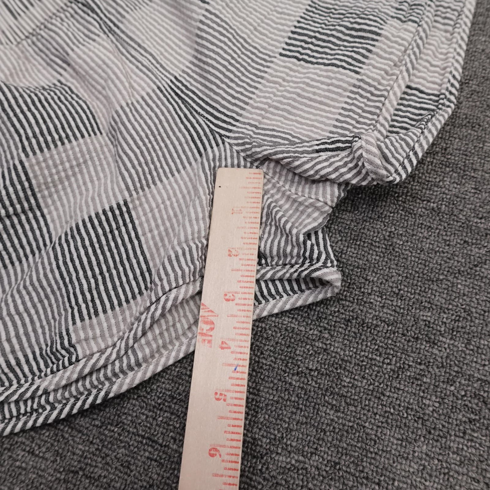 Madewell Shorts Womens XS White Seersucker Stripe Chino Elastic Waist 3 Inseam - Thumbnail 6