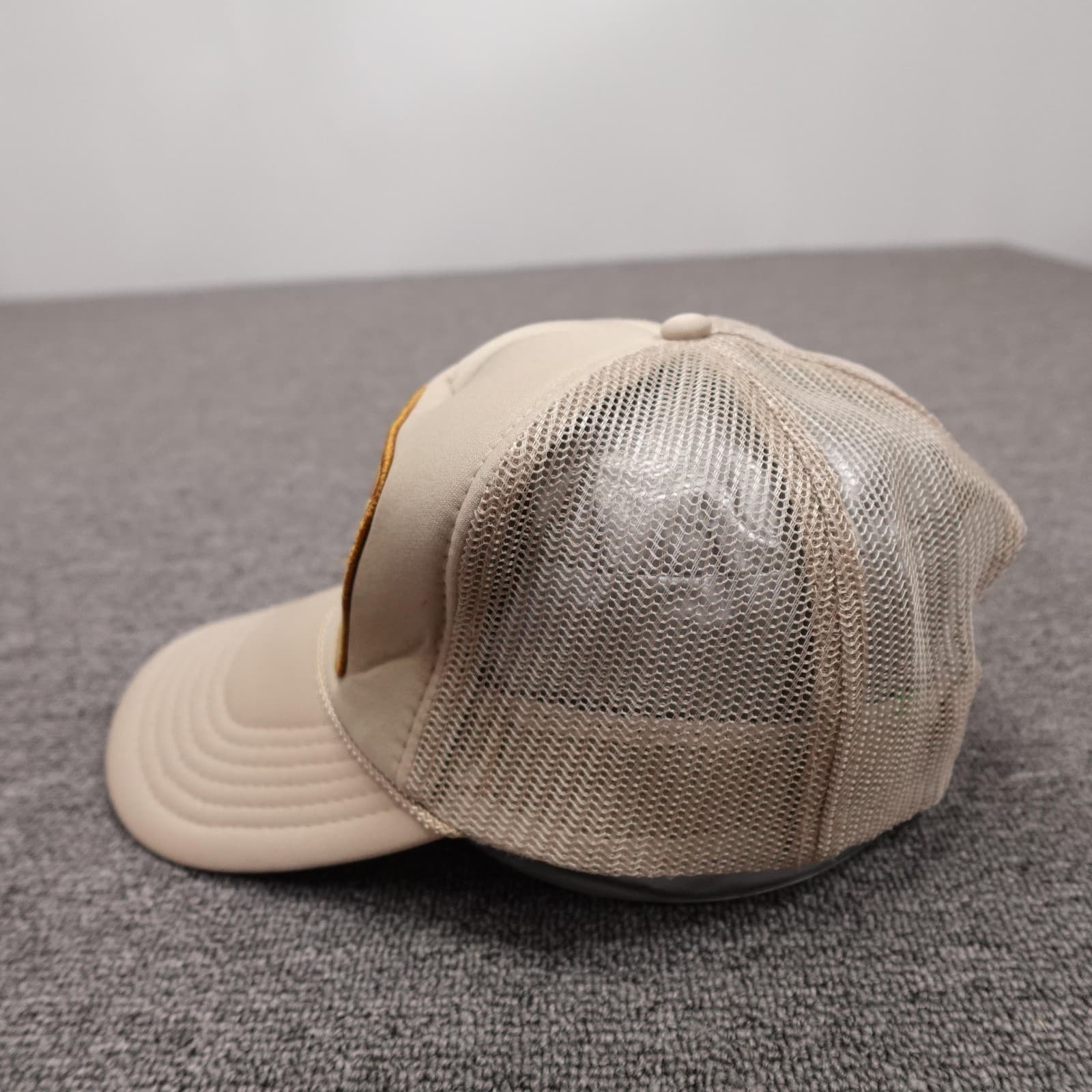 Friday Feelin Hat Cap Snap Back Mens One Size Beige Trucker Retro Smiley Patch - Thumbnail 3