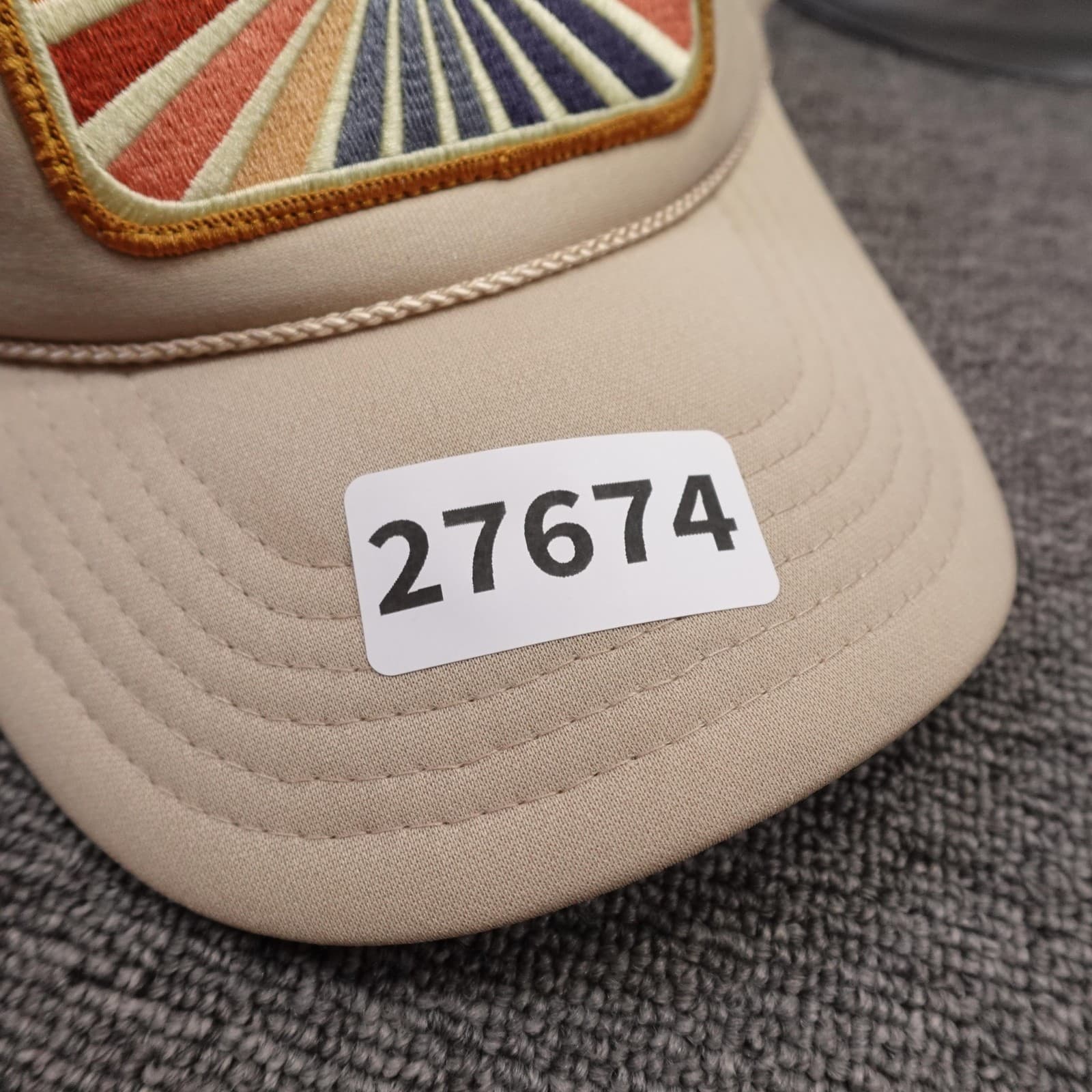 Friday Feelin Hat Cap Snap Back Mens One Size Beige Trucker Retro Smiley Patch - Thumbnail 8