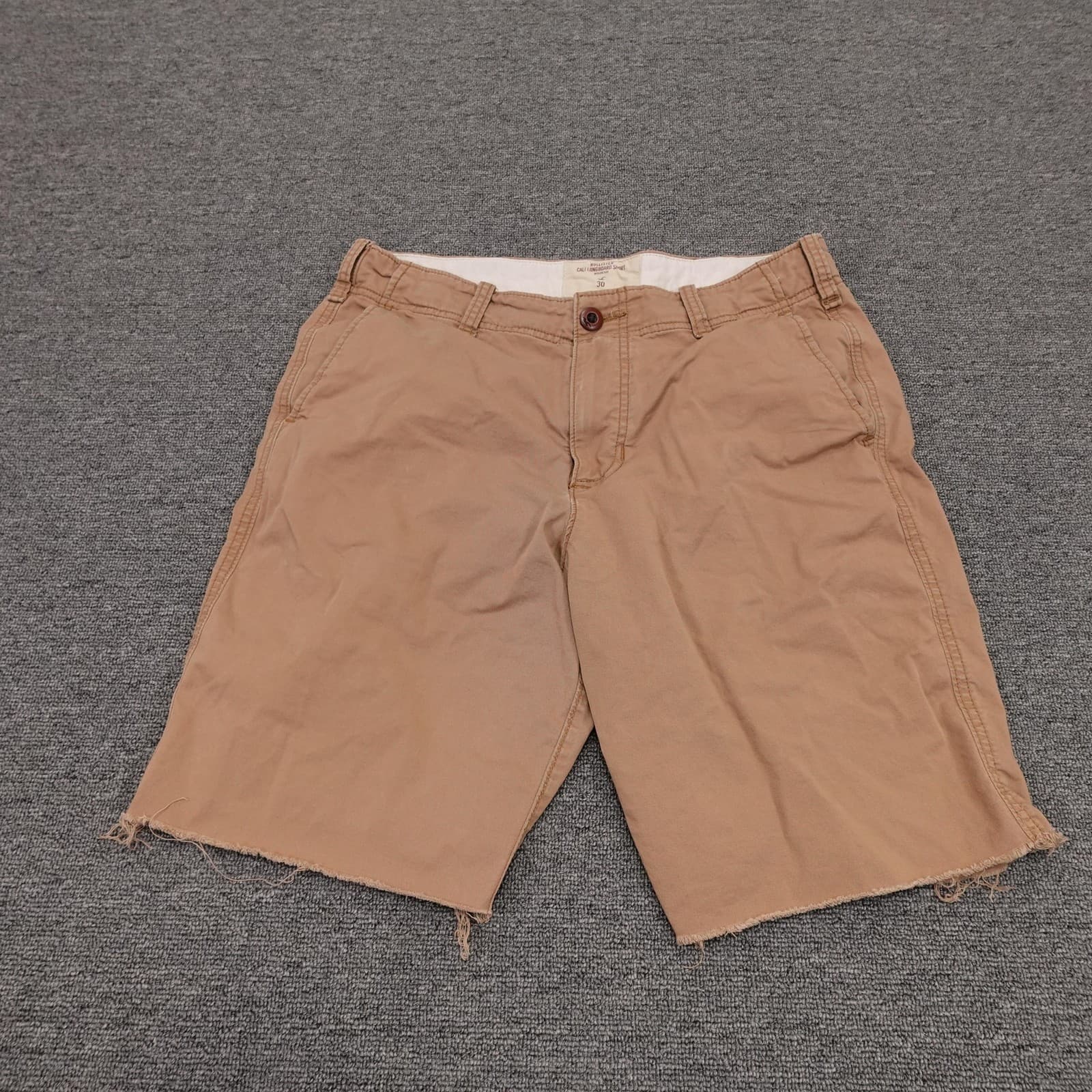 Hollister Shorts Mens 30 Beige Cali Longboard Chino 11 Inseam Frayed Hem Casual