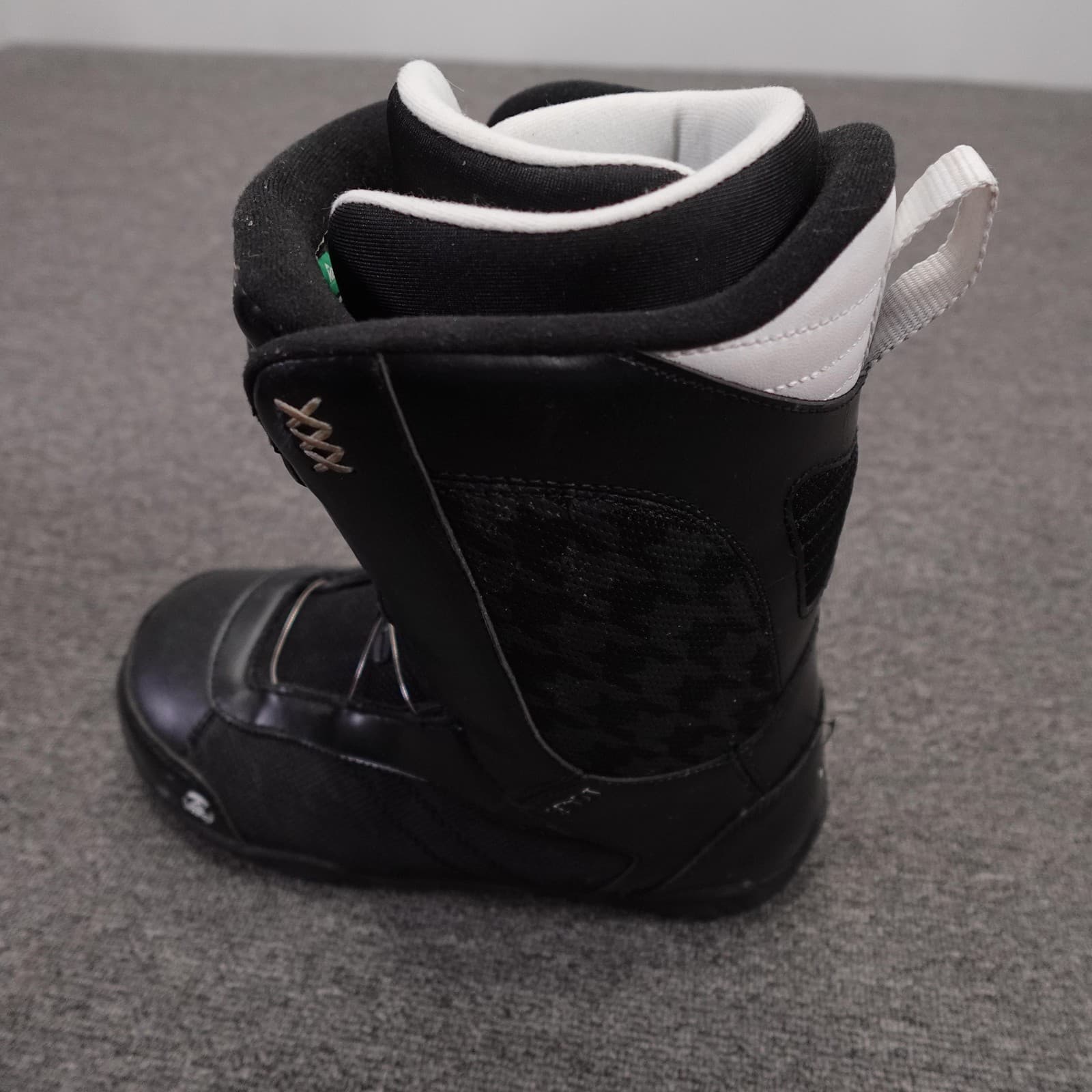 K2 Sendit BOA Snowboard Boots Womens 9 Black White Dial Lacing Rubber Sole - Thumbnail 3