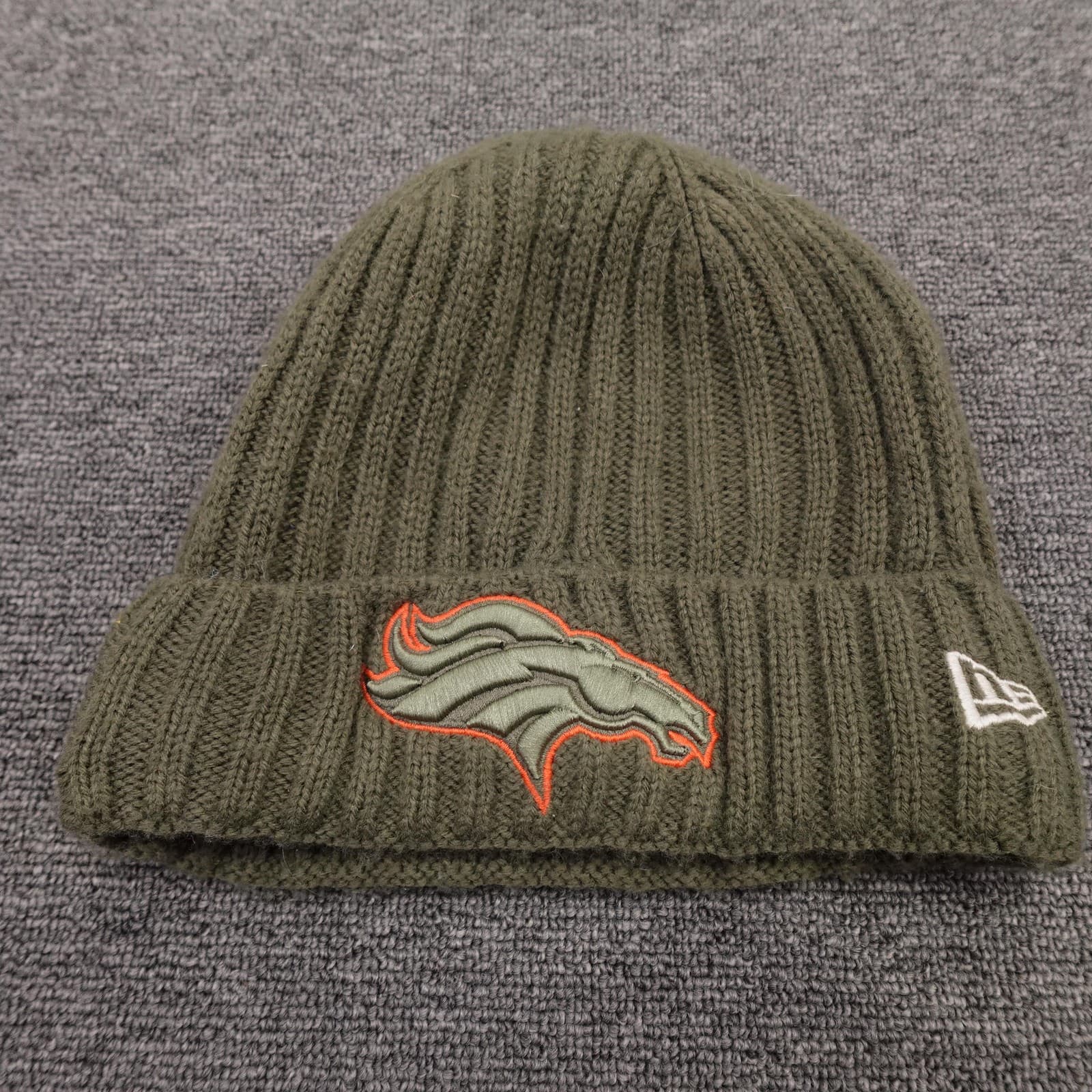 Denver Broncos Hat Beanie Mens One Size Green NFL Football Cuffed Knit New Era