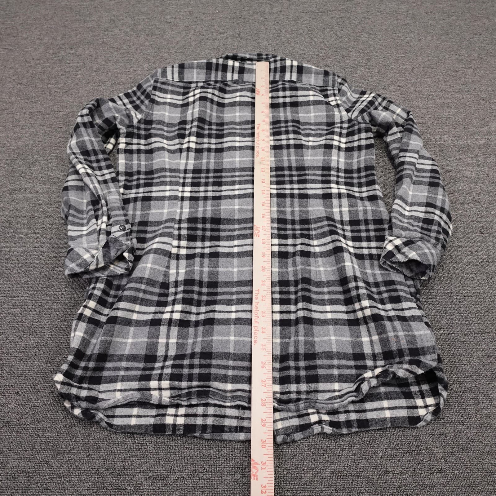 L.L.Bean Signature Shirt Mens Medium Gray Plaid Flannel Long Sleeve Button Up - Thumbnail 5