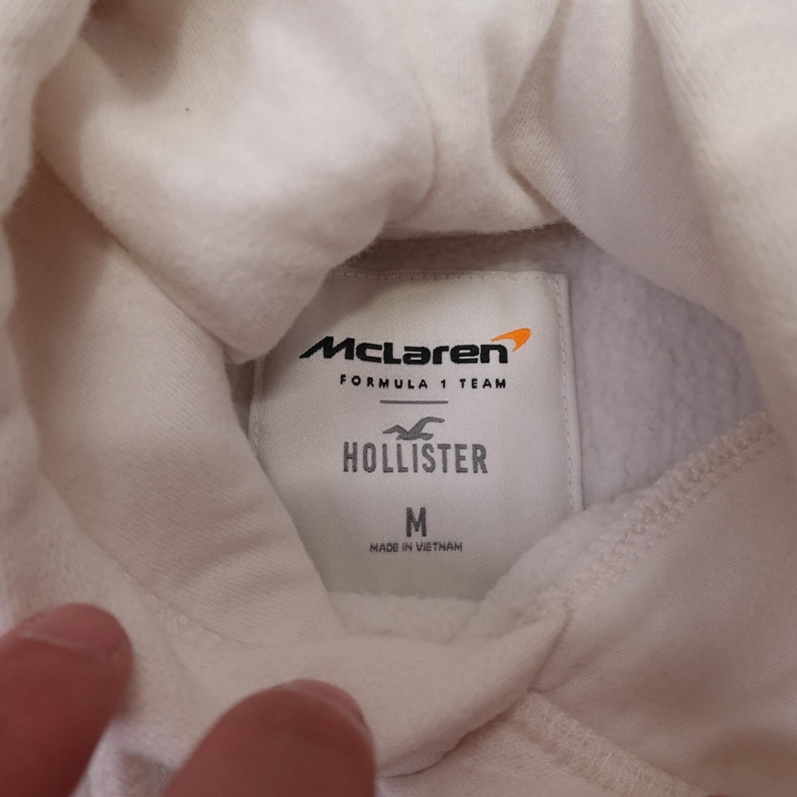 McLaren Formula 1 Sweatshirt Mens Medium White Racing Pullover Hoodie Hollister - Thumbnail 4
