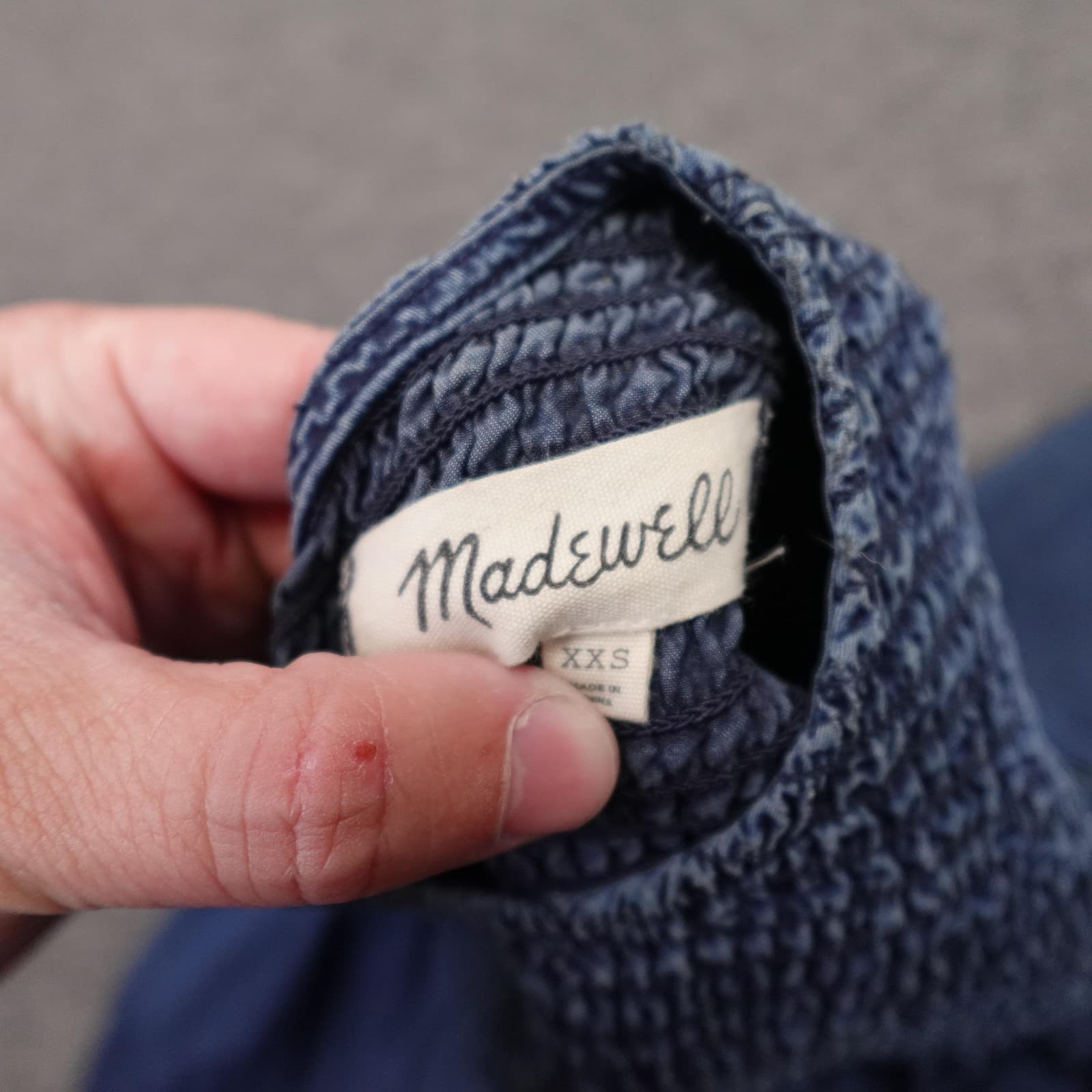 Madewell Dress Womens XXS Blue Chambray Long Sleeve Smocked Shift Knee Length - Thumbnail 3