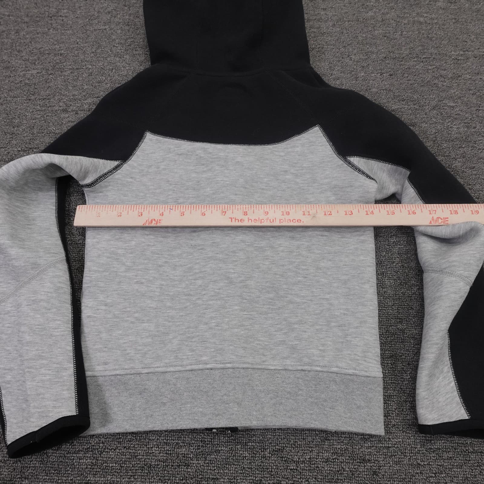 Nike Hoodie Youth XS Gray Black Colorblock Fleece Full Zip Logo Sweatshirt - Thumbnail 4