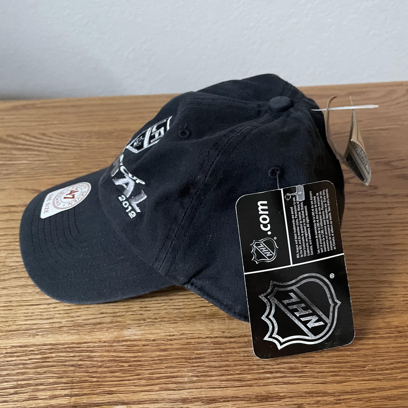 Los Angeles Kings Hat Cap Strap Back Mens One Size NHL Stanley Cup Final 2012 - Thumbnail 2