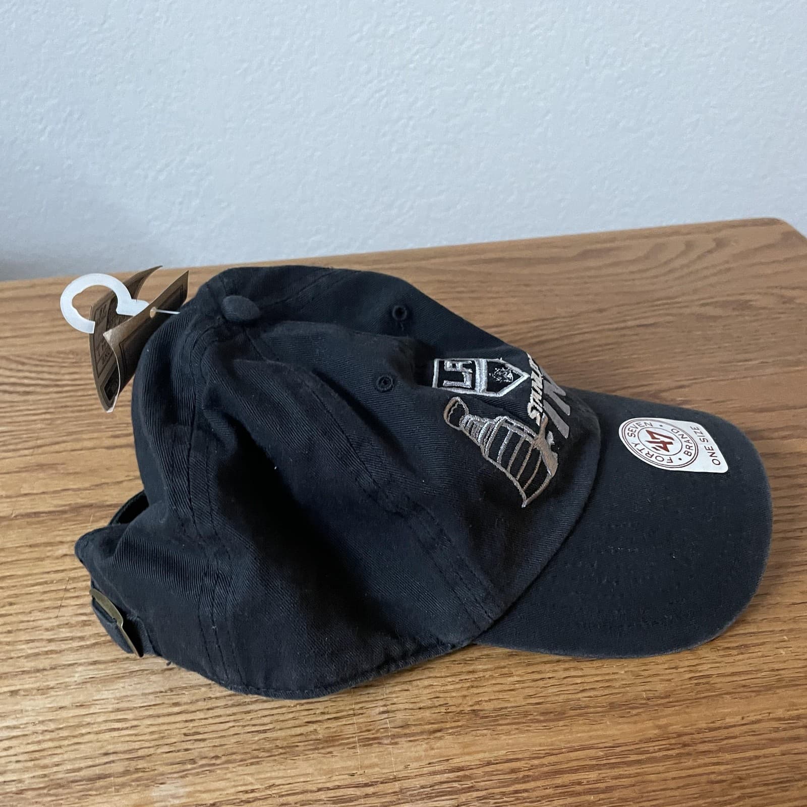 Los Angeles Kings Hat Cap Strap Back Mens One Size NHL Stanley Cup Final 2012 - Thumbnail 5