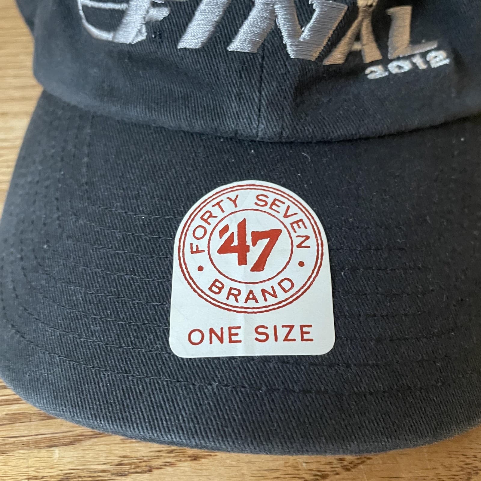 Los Angeles Kings Hat Cap Strap Back Mens One Size NHL Stanley Cup Final 2012 - Thumbnail 6