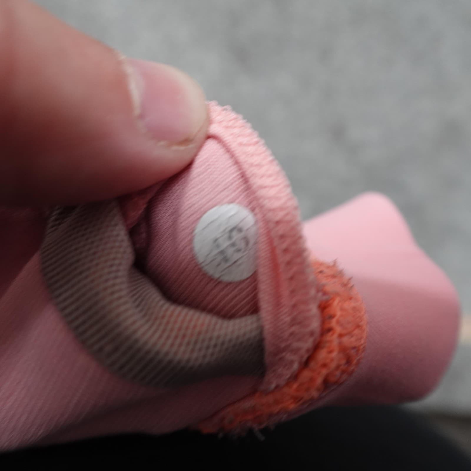Lululemon Sports Bra Womens 4 Pink Racerback Mesh Trim Athletic Yoga Running Gym - Thumbnail 5
