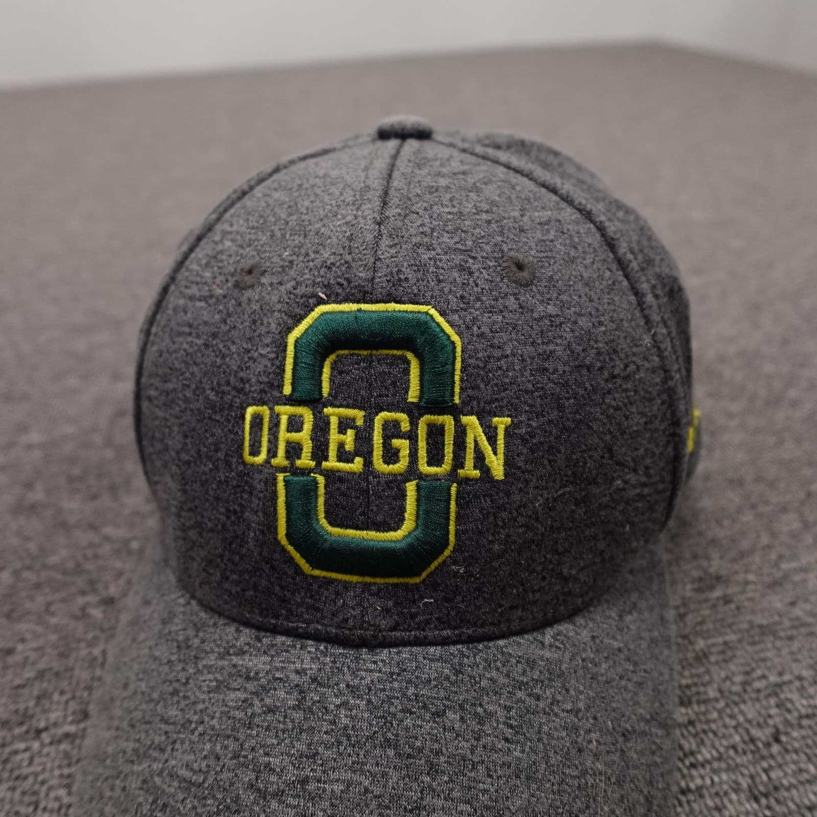 Oregon Ducks Hat Strap Back Mens One Size Gray NCAA Football Top Of The World - Thumbnail 2