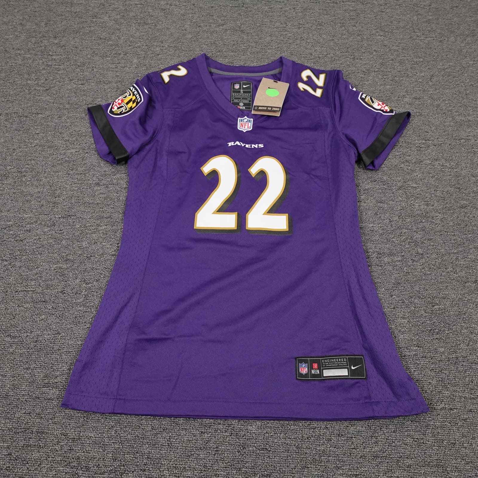 Baltimore Ravens Jersey Womens Small Purple NFL Football Derrick Henry 22 Nike