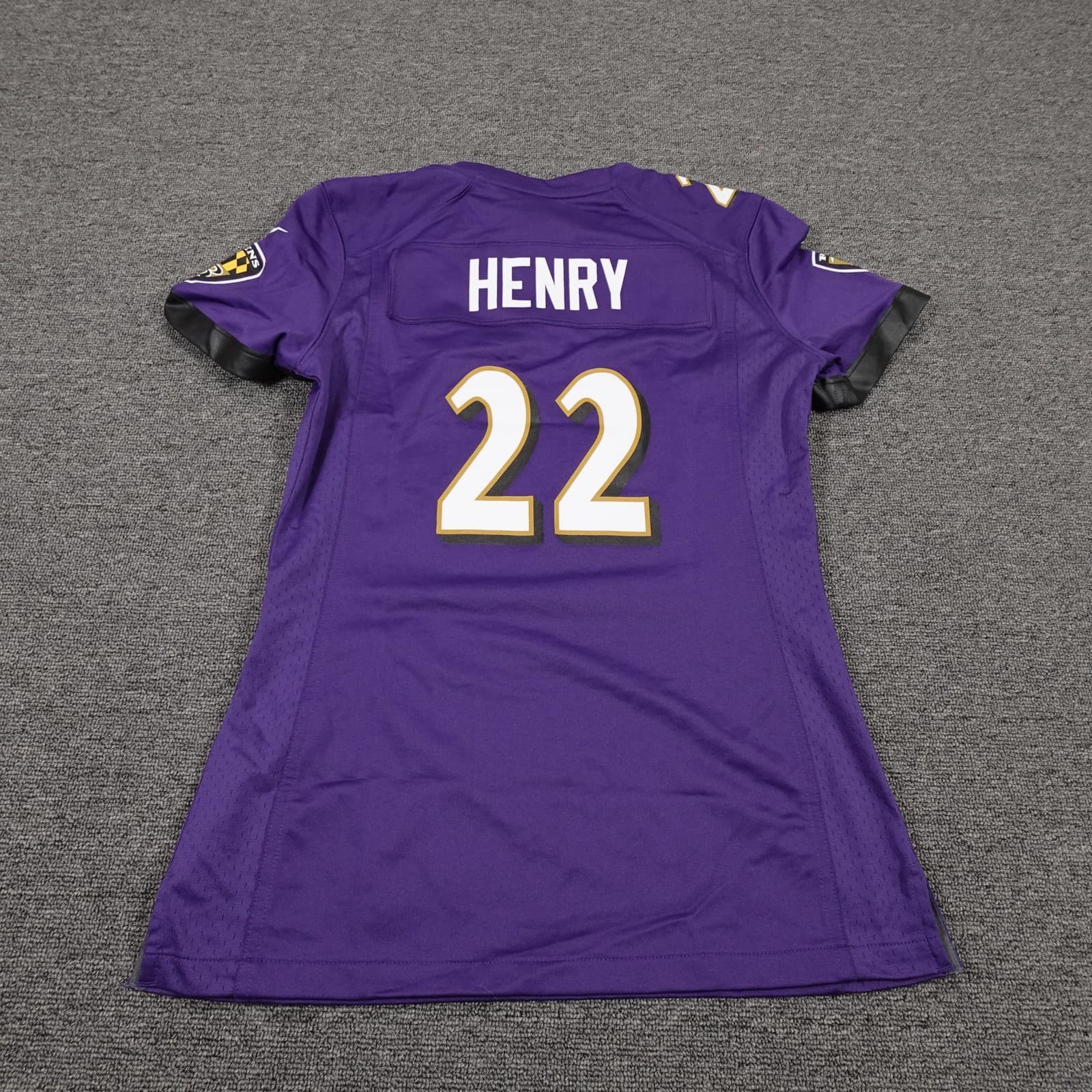 Baltimore Ravens Jersey Womens Small Purple NFL Football Derrick Henry 22 Nike - Thumbnail 4