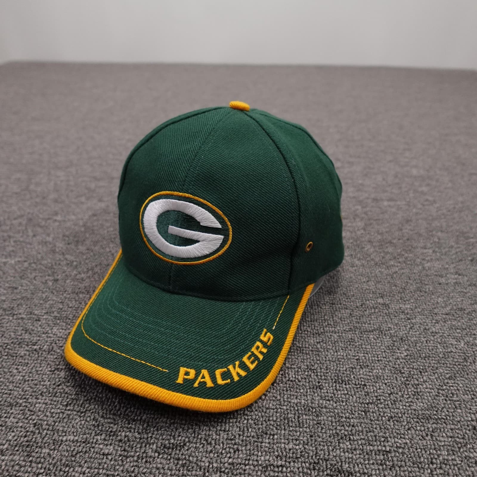 Vintage Green Bay Packers Hat Cap Strap Back Mens One Size NFL Logo Athletic