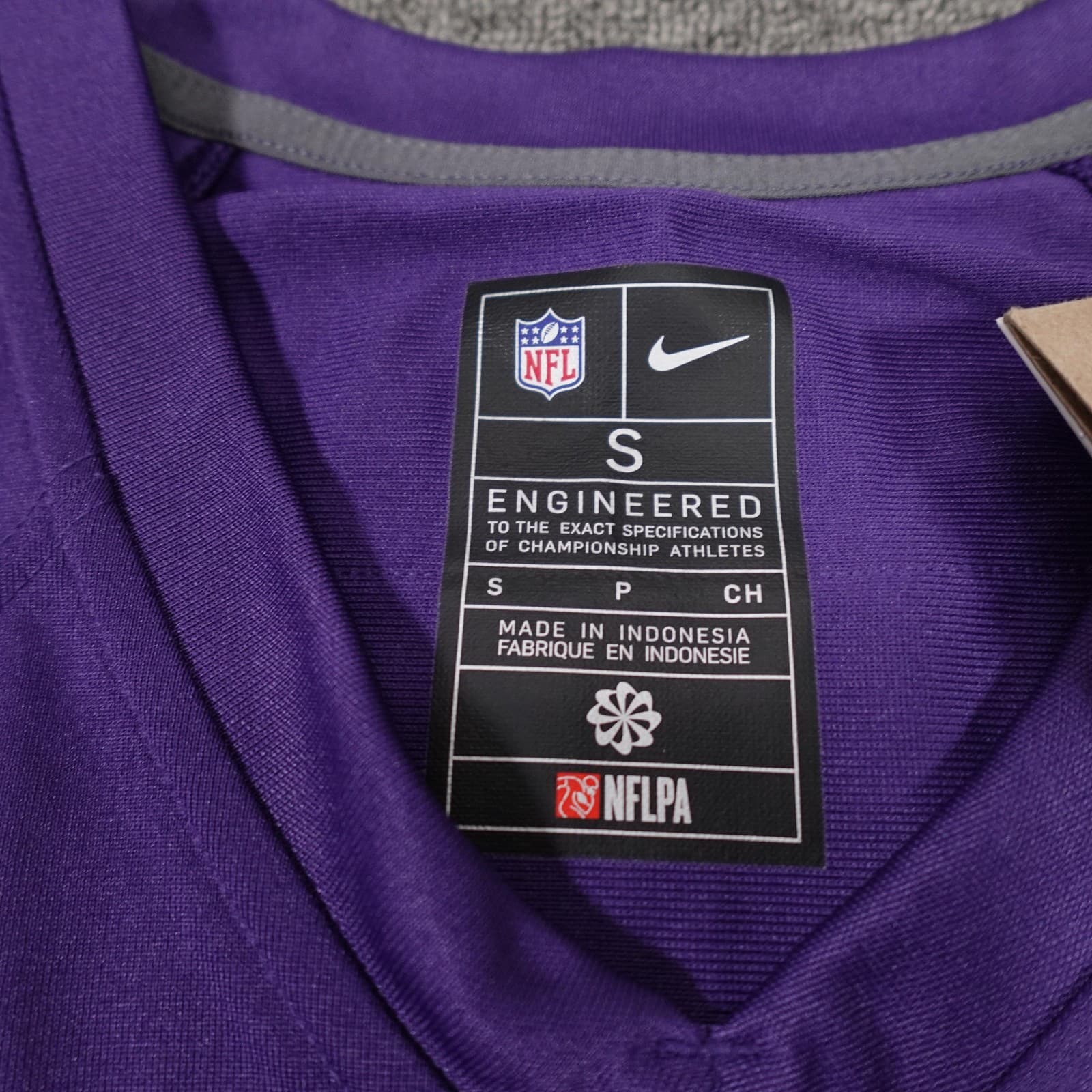 Baltimore Ravens Jersey Womens Small Purple NFL Football Derrick Henry 22 Nike - Thumbnail 3