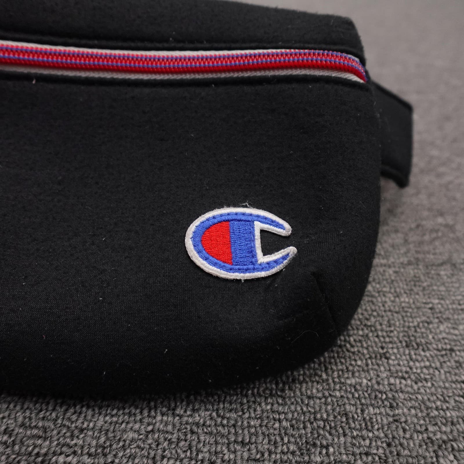 Champion Vintage Fanny Pack Black Logo Travel Waist Belt Bag Unisex Adjustable - Thumbnail 2