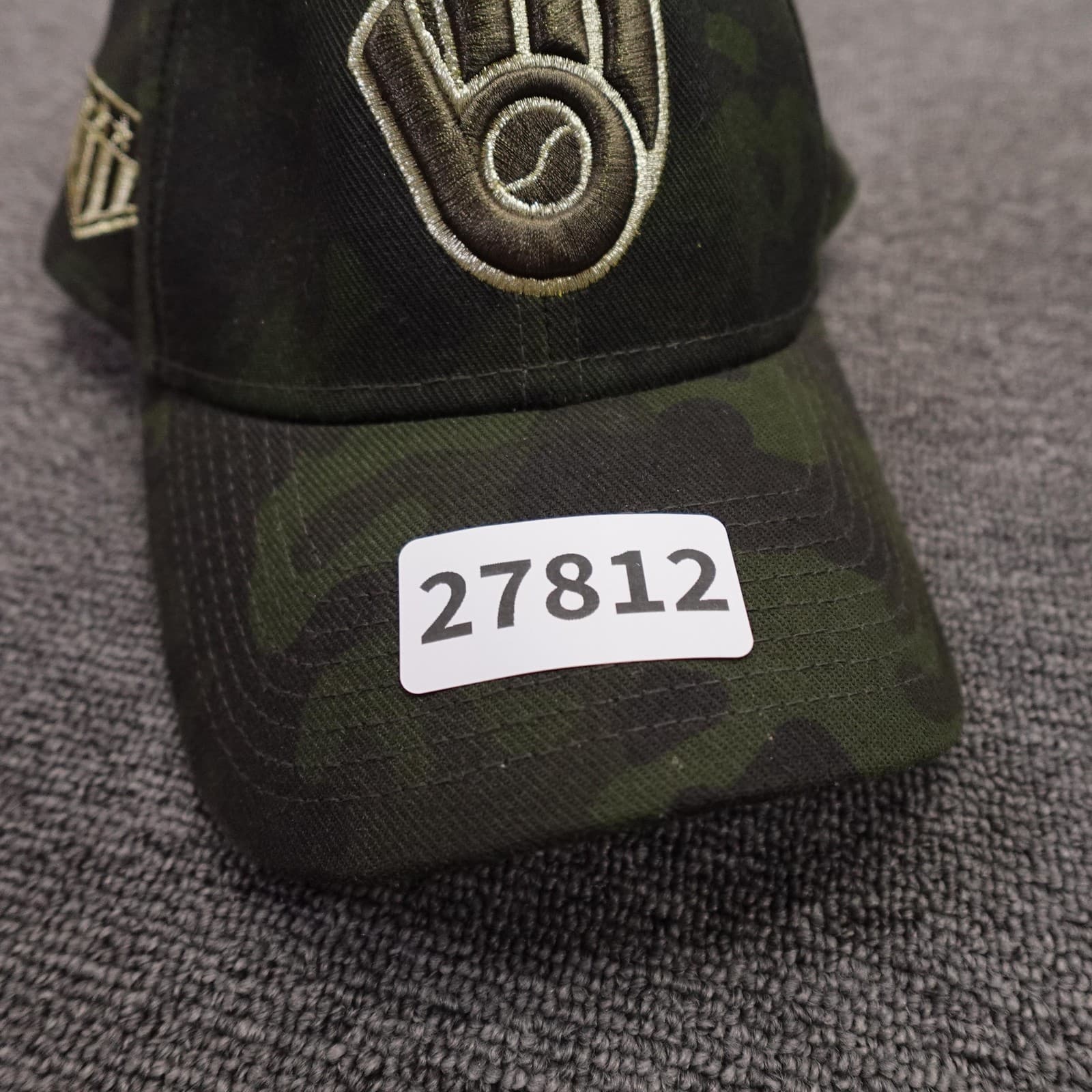 Milwaukee Brewers Hat Cap Fitted Mens Medium Camo MLB Baseball 39THIRTY New Era - Thumbnail 9