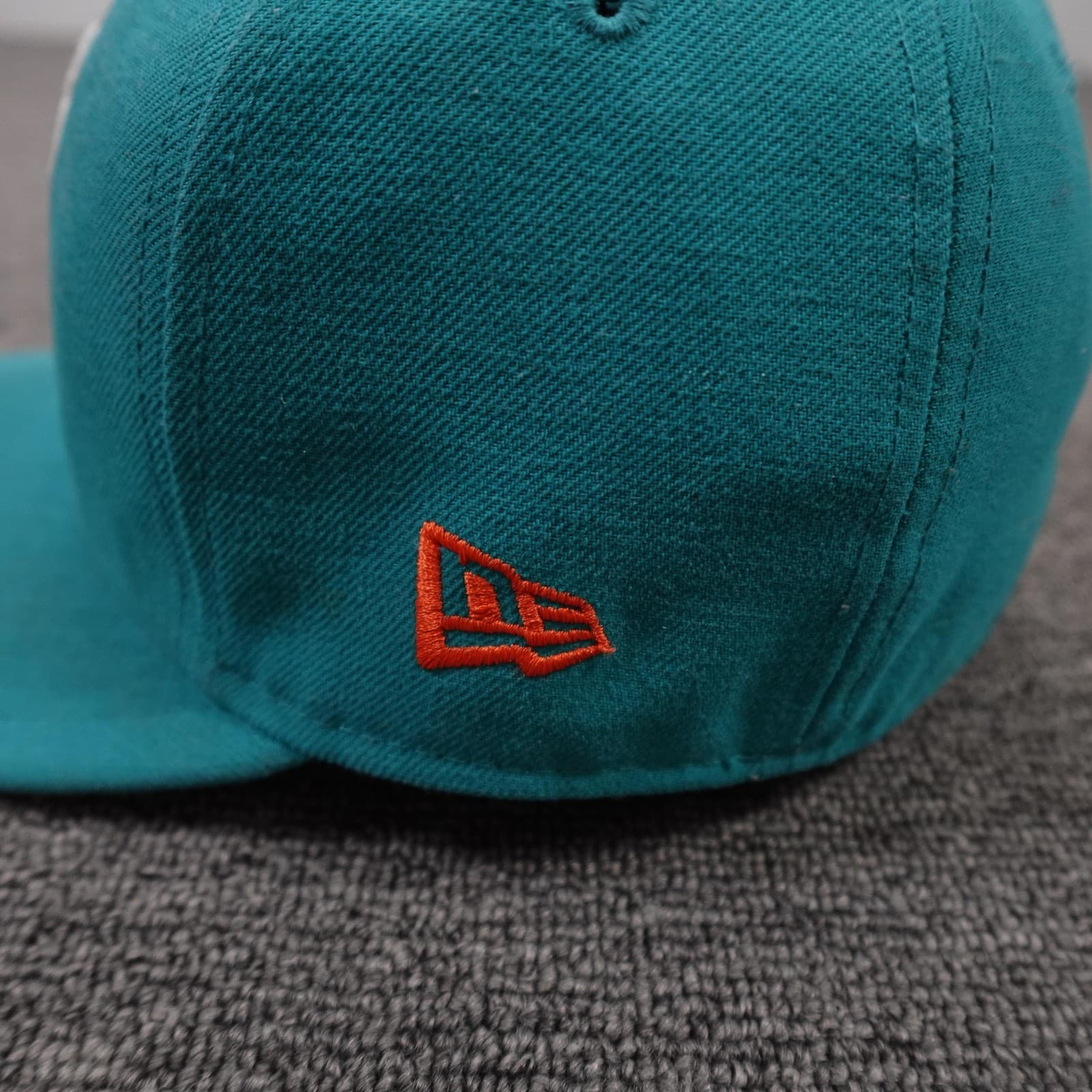 Miami Dolphins Hat Cap Fitted Mens 6 7/8 Green NFL Football New Era 59FIFTY - Thumbnail 4
