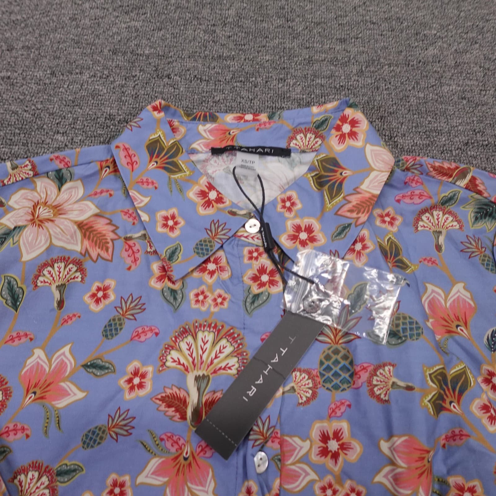 Tahari Shirt Womens XS Blue Floral Button Up Tie Front Cropped Top Short Sleeve - Thumbnail 2