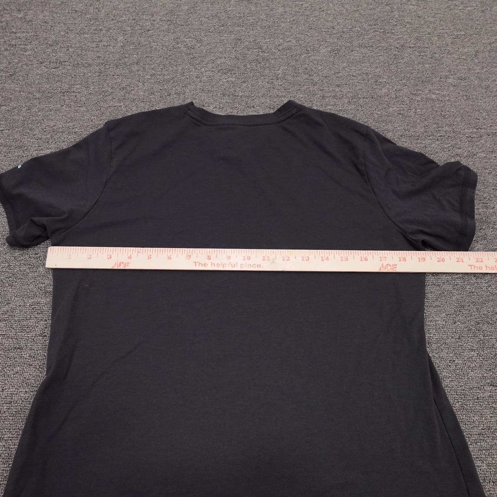 Columbia Shirt Womens Medium Black Omni-Shade Graphic Tee UPF Short Sleeve - Thumbnail 5