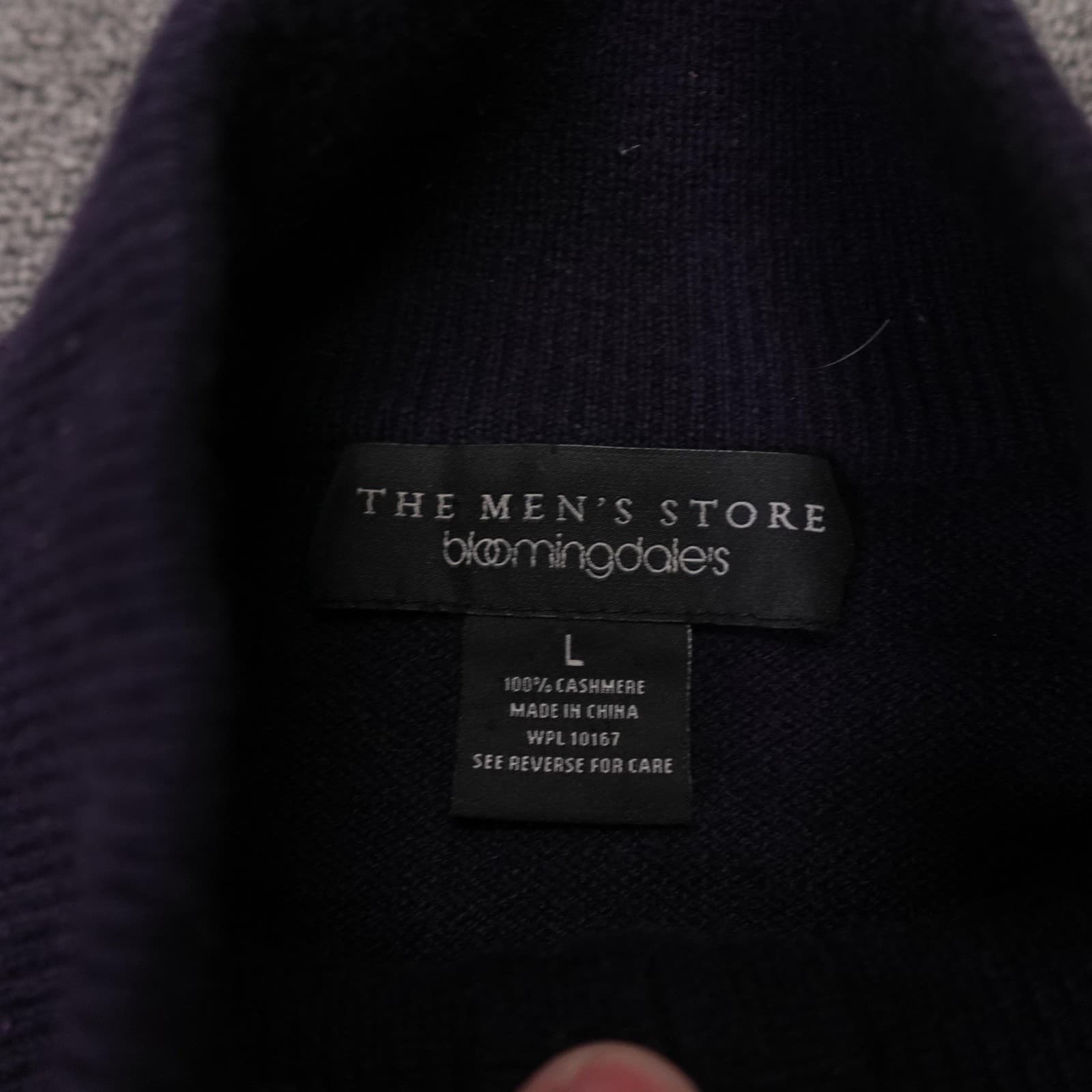 The Men's Store Bloomingdale's Sweater Mens Large Navy Cashmere 1/4 Zip - Thumbnail 3