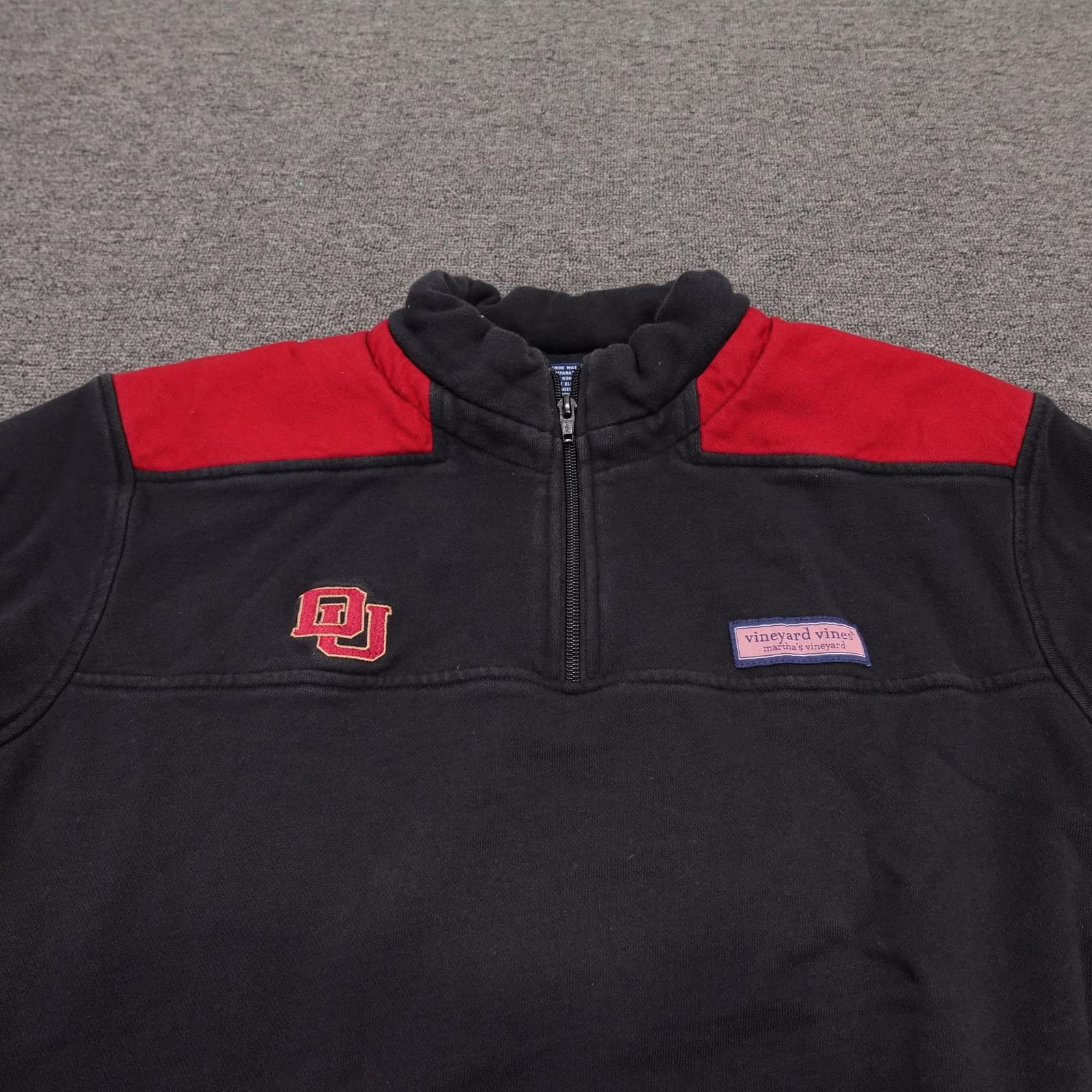 Denver Pioneers Sweatshirt Mens Small Black NCAA Vineyard Vines Quarter Zip - Thumbnail 2
