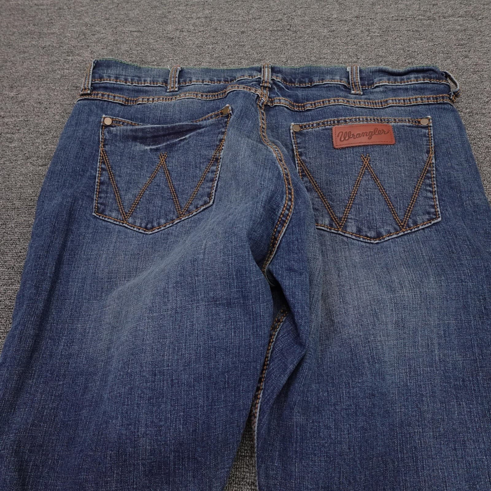 Wrangler Retro Slim Straight Jeans Mens 38x26 Blue Medium Wash Stretch Denim - Thumbnail 5
