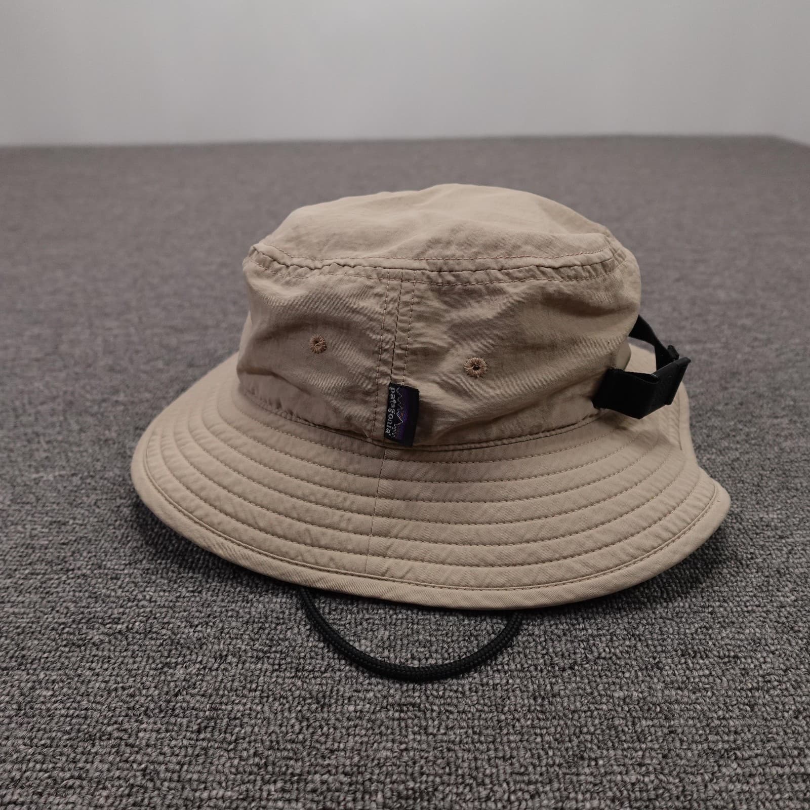 Patagonia Hat Bucket Boys XL Beige Nylon Adjustable Chin Strap Outdoor Summer - Thumbnail 2