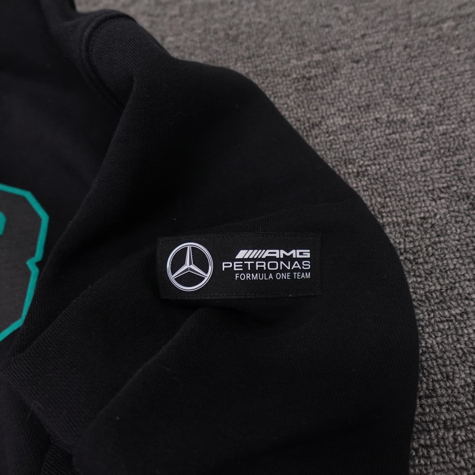 Mercedes AMG Petronas Sweatshirt Mens Medium Black Formula 1 Racing Hoodie GR63 - Thumbnail 3