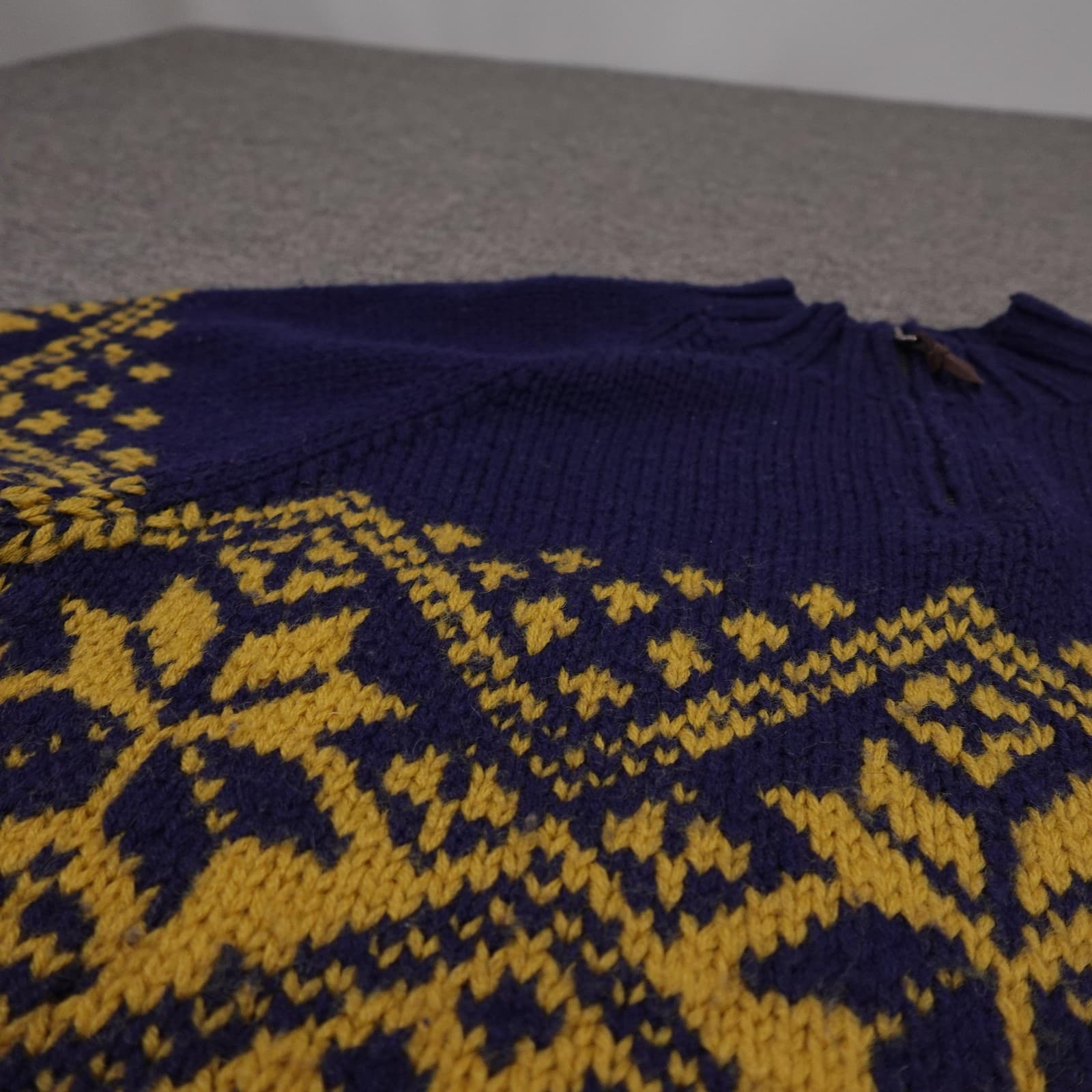 Vintage J Crew Sweater Mens Large Gold Navy Fair Isle Wool 1/4 Zip Mock Neck - Thumbnail 4