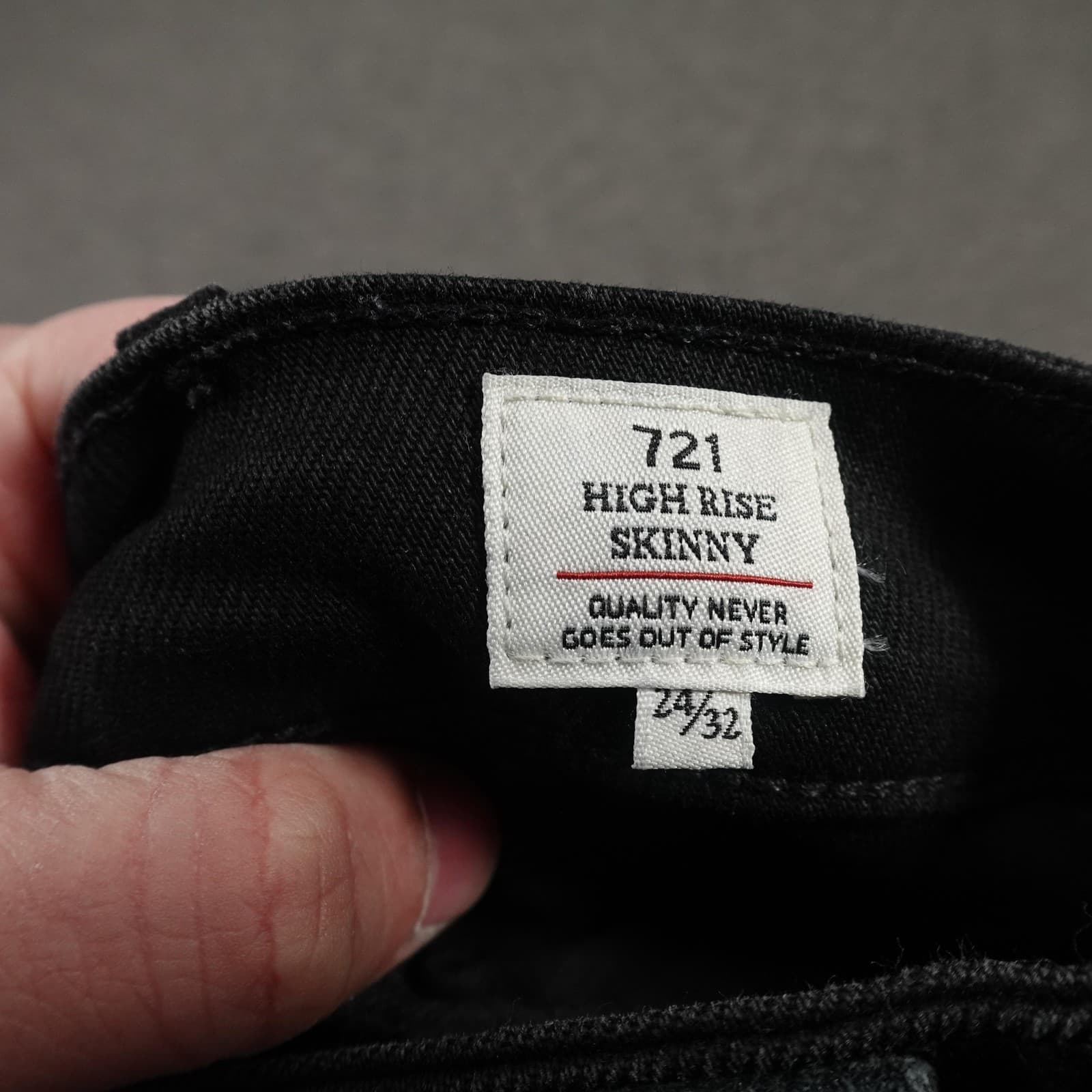 Levis Jeans Womens 24x32 Black 721 Made & Crafted High Rise Skinny Stretch Denim - Thumbnail 6