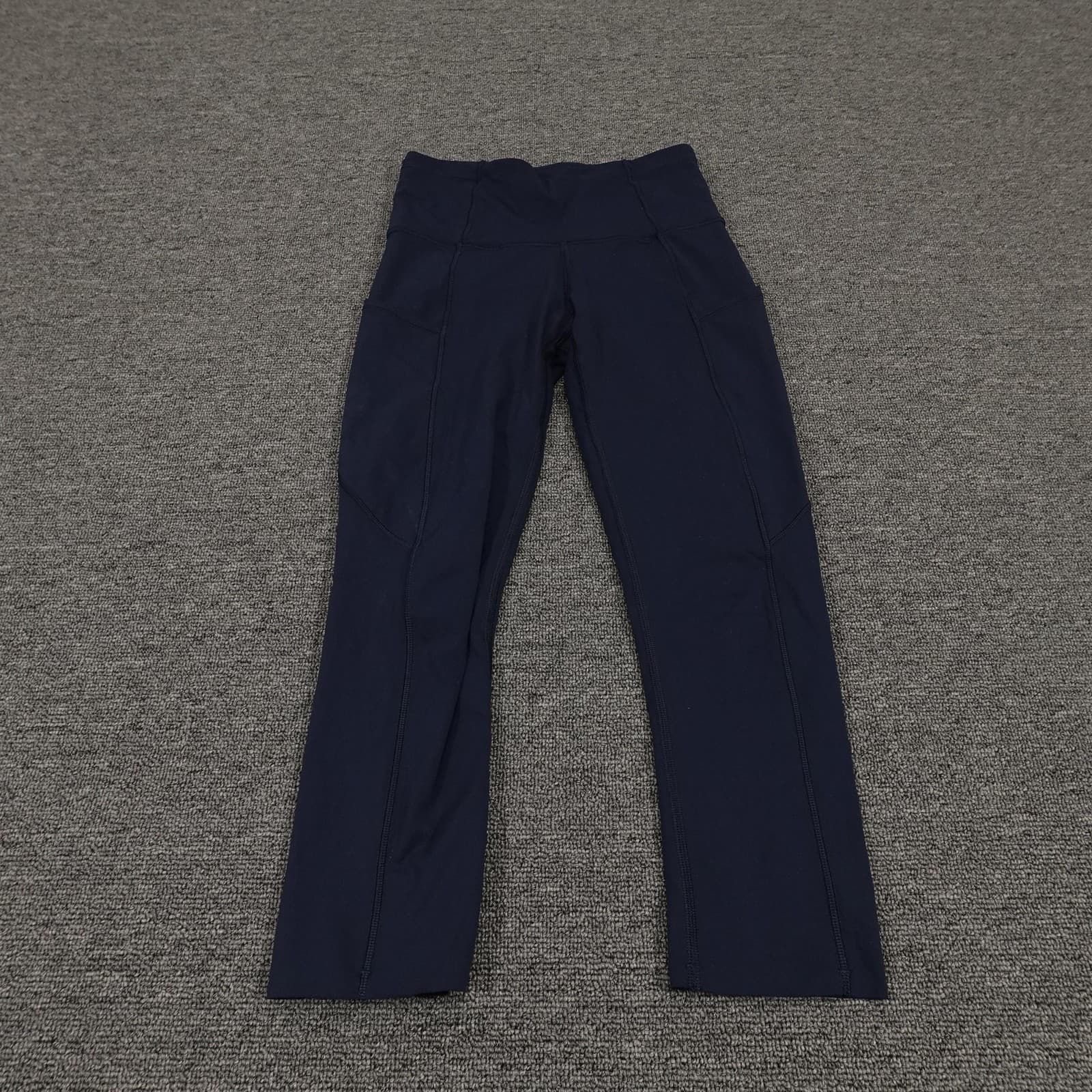 Lululemon Leggings Size 2 Navy Fast & Free High Rise Crop Nulux Yoga Gym LW6BCUS