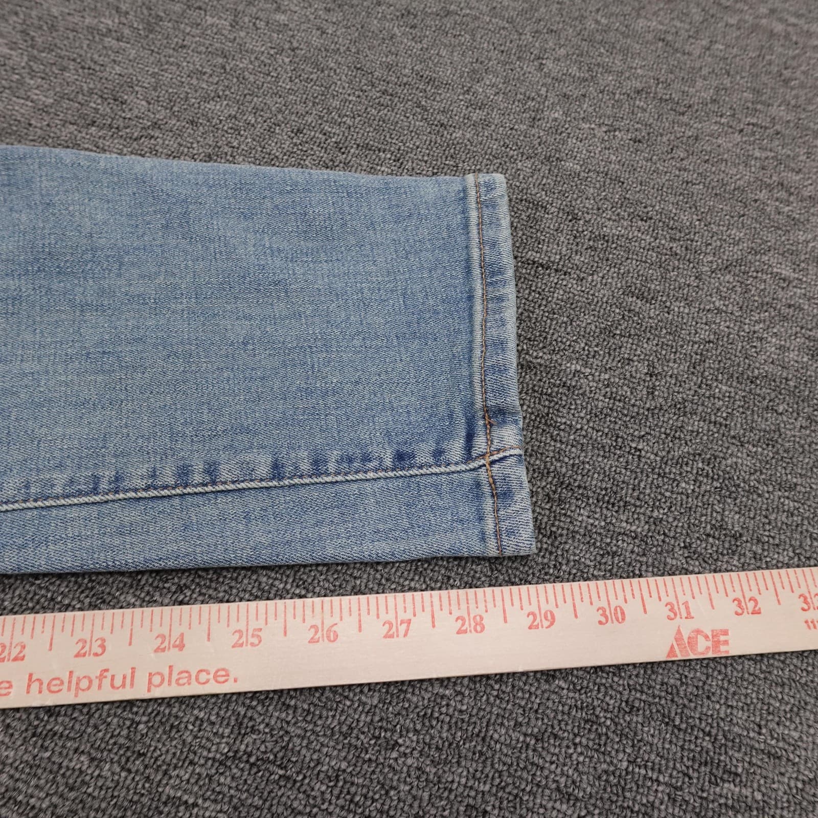 Lucky Brand 410 Athletic Straight Jeans Mens 30x29 Blue Light Wash Stretch Denim - Thumbnail 11