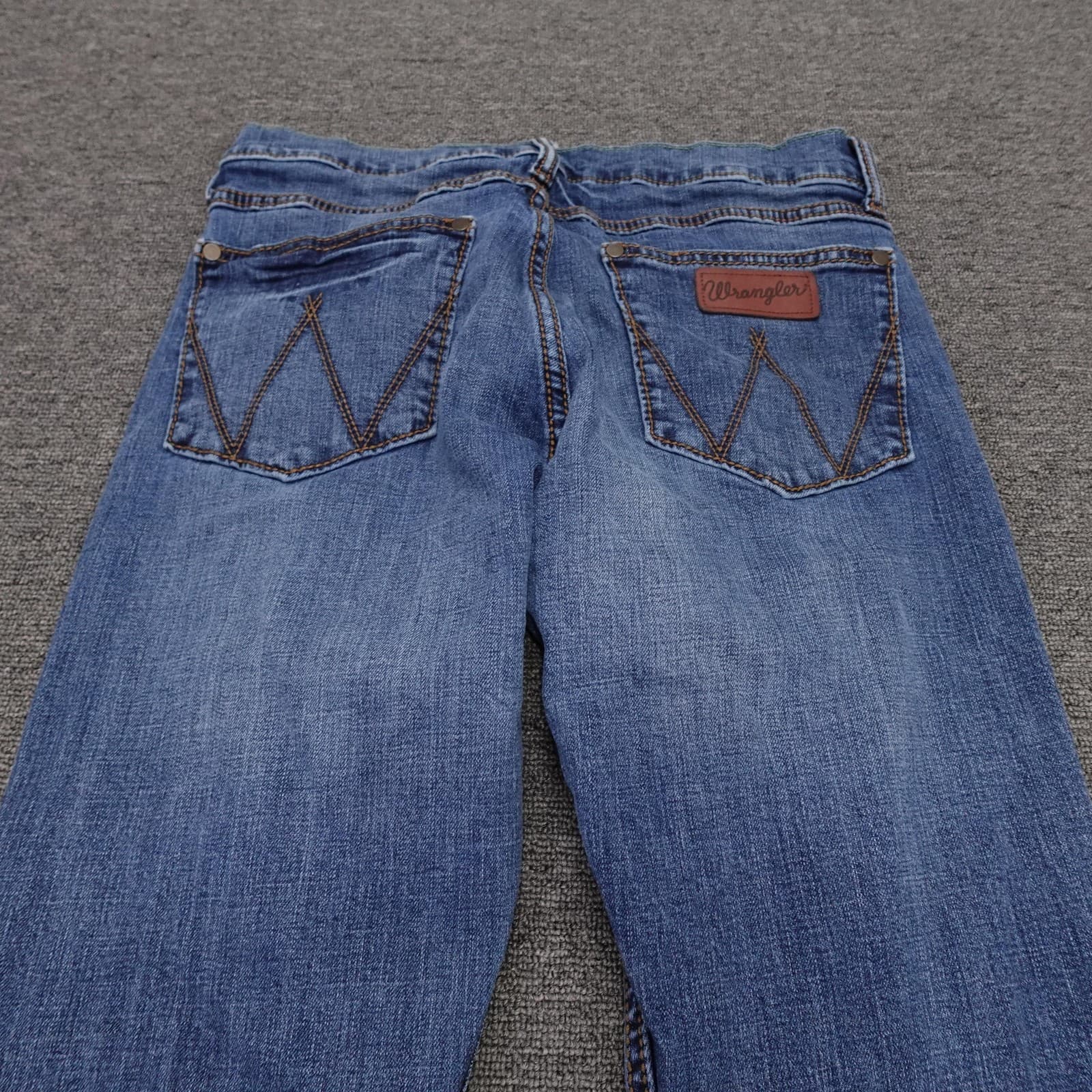 Wrangler Retro Slim Straight Jeans Mens 32x29 Blue Medium Wash Stretch Denim - Thumbnail 4