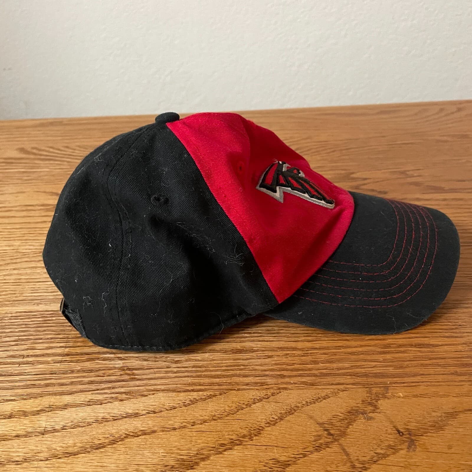 Atlanta Falcons Hat Cap Strap Back One Size Black Red NFL Team Apparel Mens - Thumbnail 4