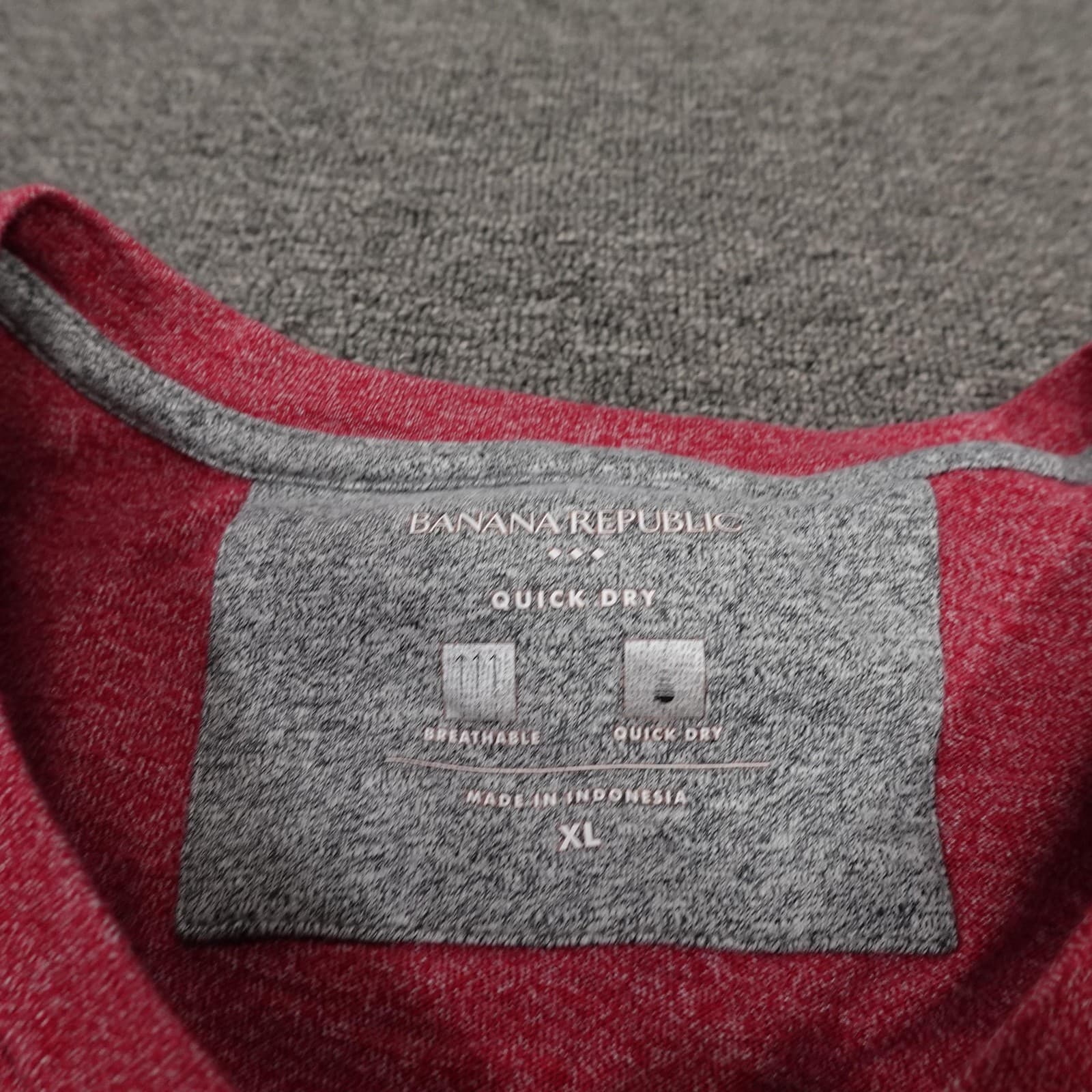 Banana Republic Shirt Mens XL Red Heather Henley Quick Dry Breathable Tee Casual - Thumbnail 3