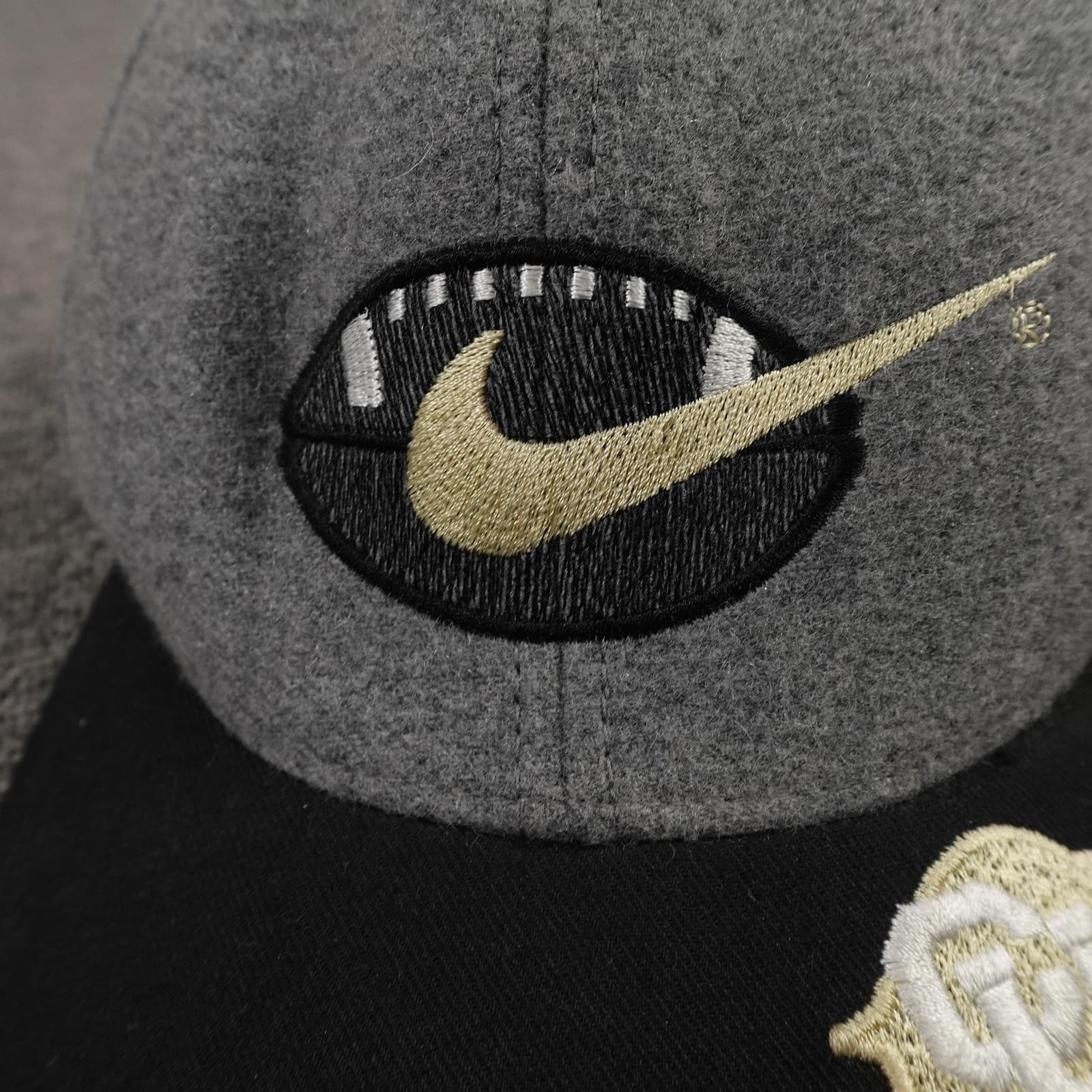 Vintage Colorado Buffaloes Hat Cap Snap One Size Gray NCAA Football Nike 90s - Thumbnail 3